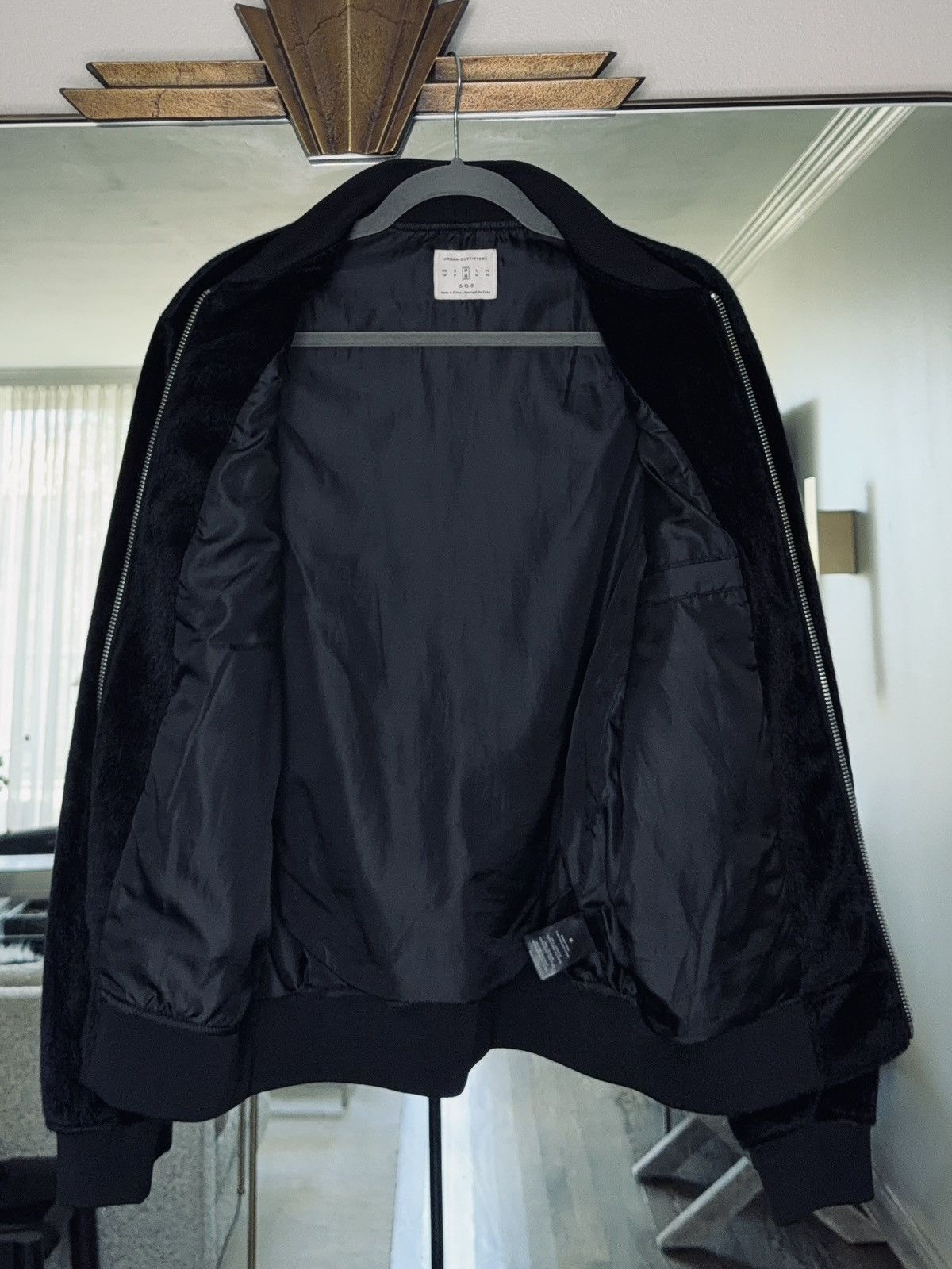 Urban Outfitters Black Faux Camel Hair Bomber Size US M / EU 48-50 / 2 - 3 Thumbnail