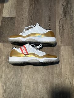 Gold on sale ceremony 11s