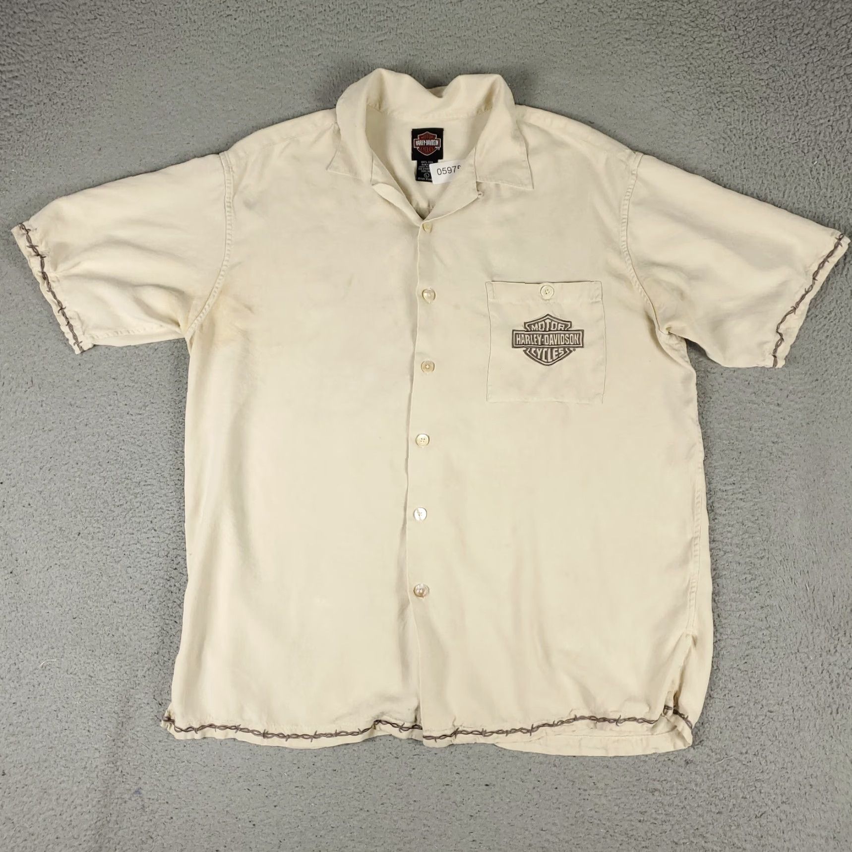 Harley Davidson Harley Davidson Shirt Mens Large Ivory Embroidered Camp Collar Button Up STAINED Size US L / EU 52-54 / 3 - 2 Thumbnail