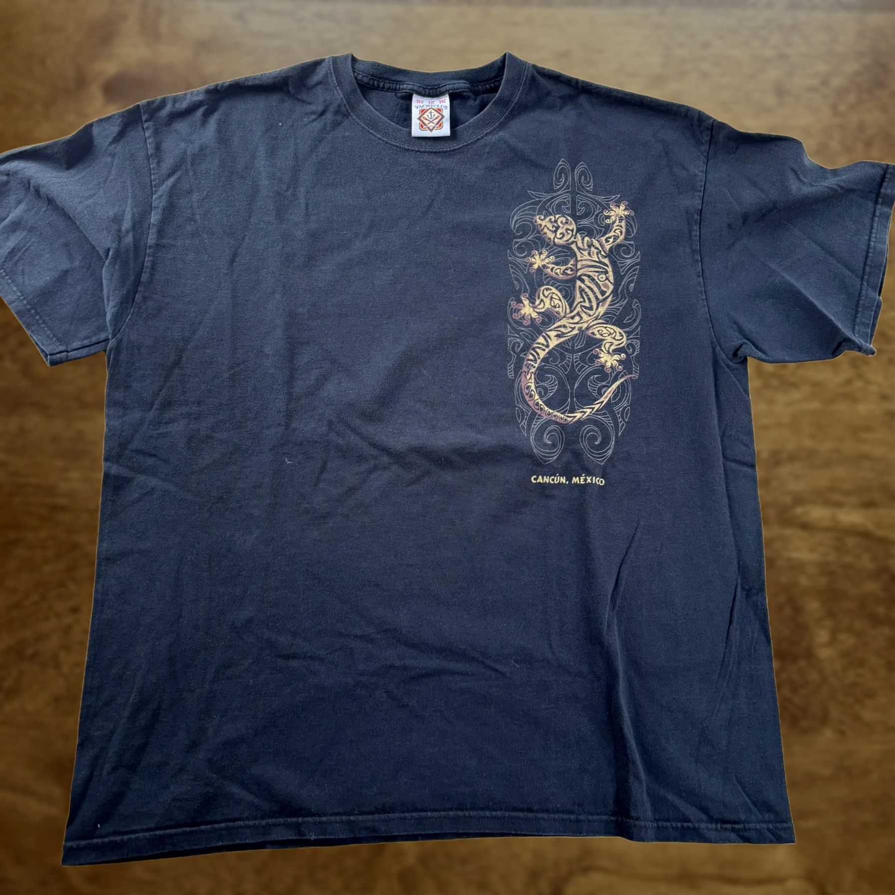 Vintage Yachtclub Cancun Mexico Tribal Lizard Shirt Mens 2XL Black Graphic Tee T-Shirt Size US XXL / EU 58 / 5 - 1 Thumbnail