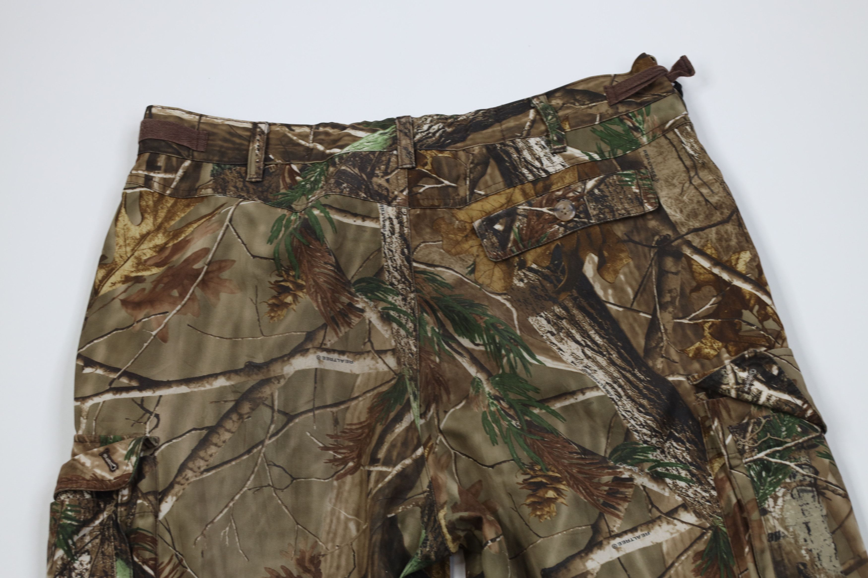 Vintage Vintage Streetwear Shield Camouflage Wide Leg Cargo Pants Size US 36 / EU 52 - 12 Thumbnail
