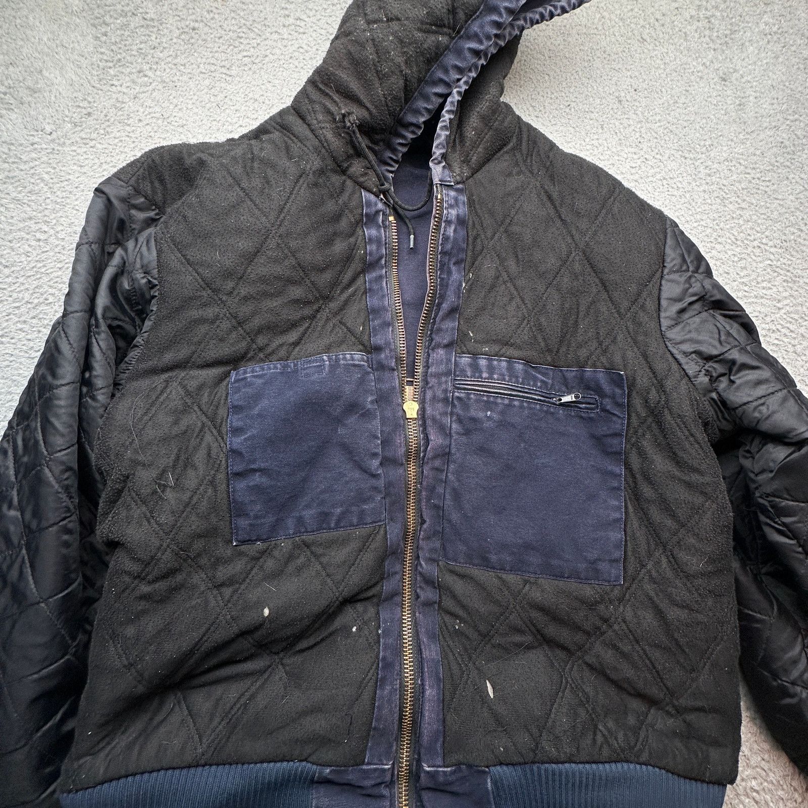 Carhartt VTG Carhartt J130 Sandstone Jacket XL Insulated Distressed Size US XL / EU 56 / 4 - 7 Thumbnail