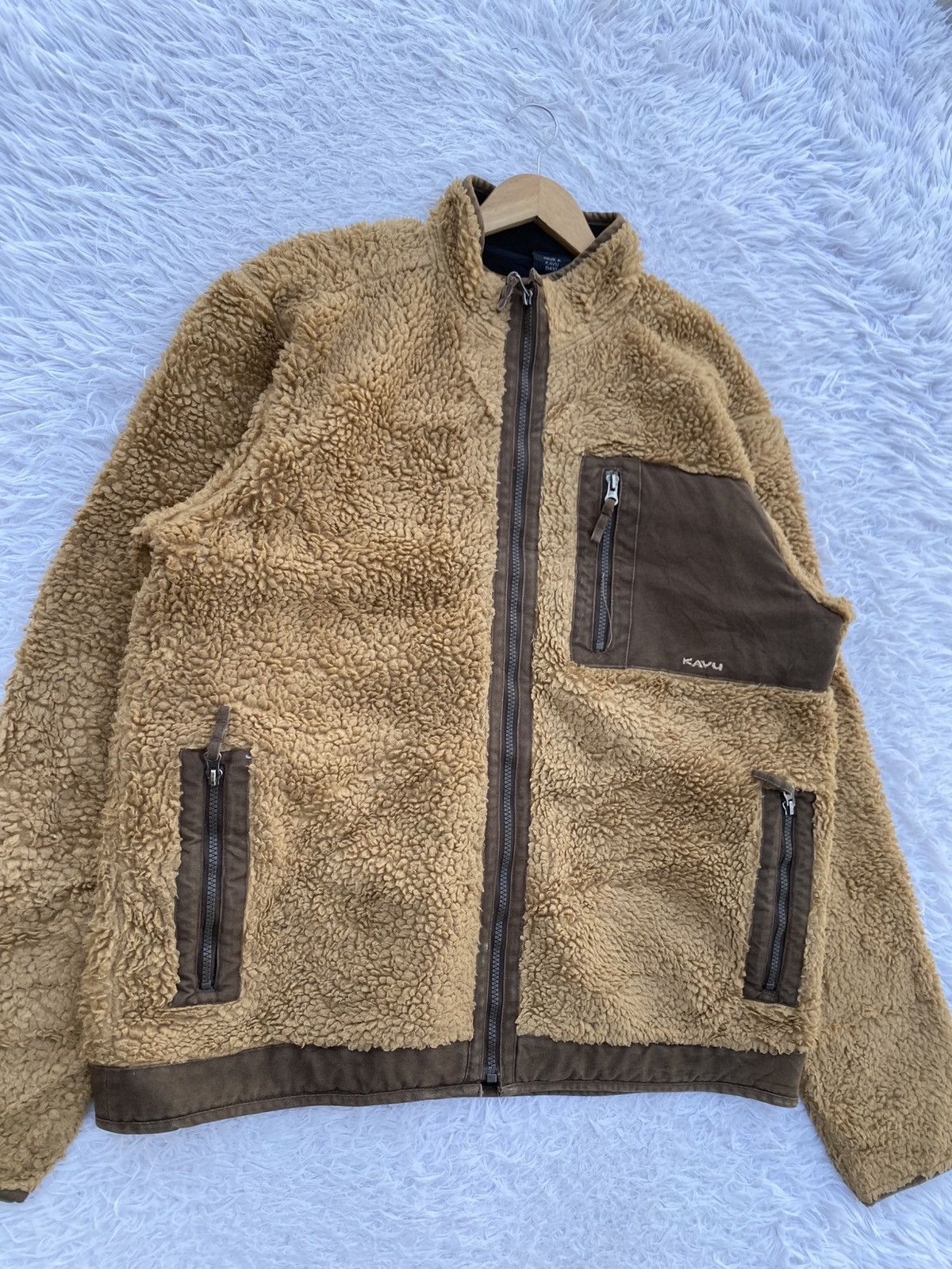 KAVU KAVU Men's Warmest Fleece Deep Pile Sherpa FullZip Jacket. Size US L / EU 52-54 / 3 - 5 Thumbnail