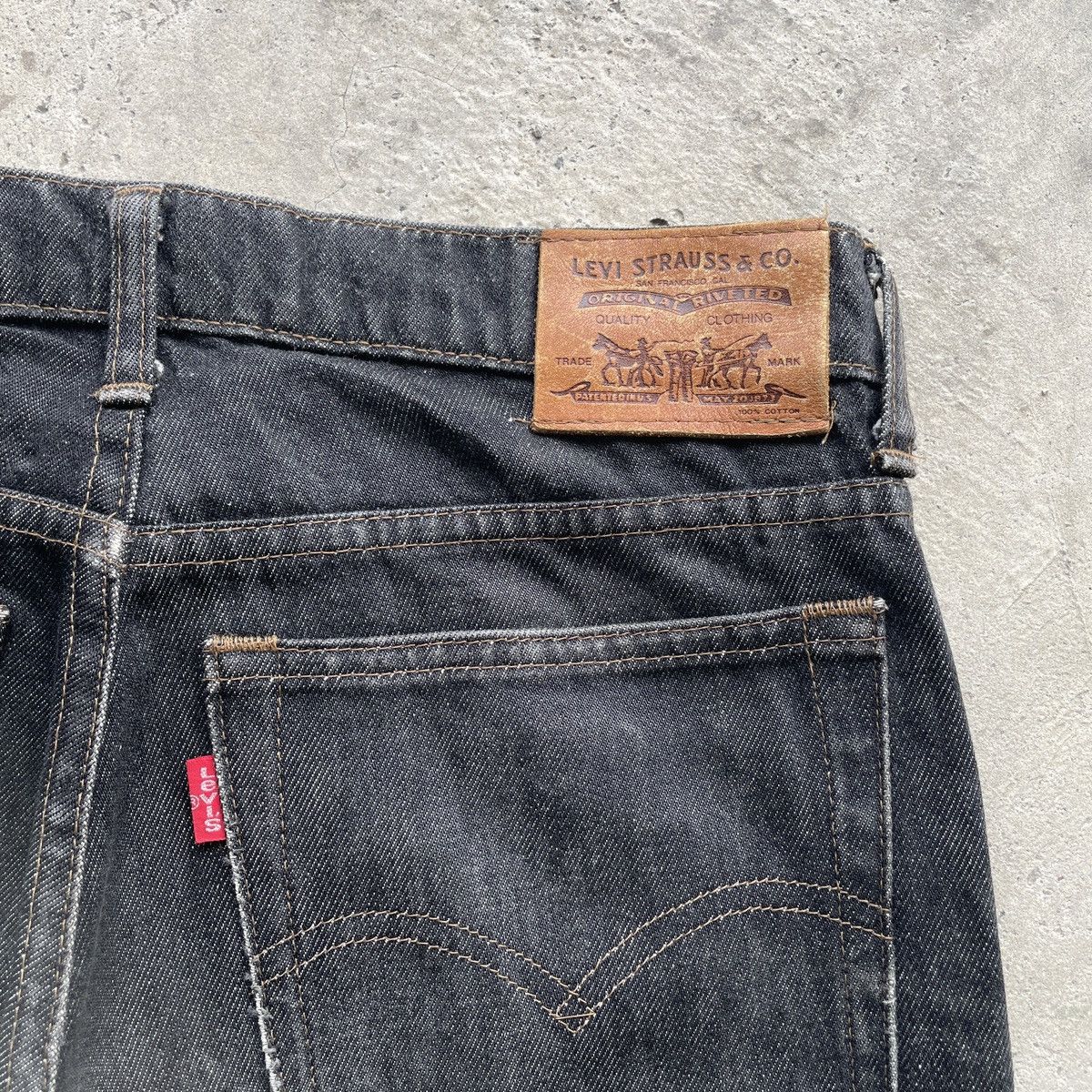 Levi's Vintage Clothing W29💥 Vintage Levi’s Black Jeans Faded Distressed Jeans Pants Size US 29 - 10 Thumbnail