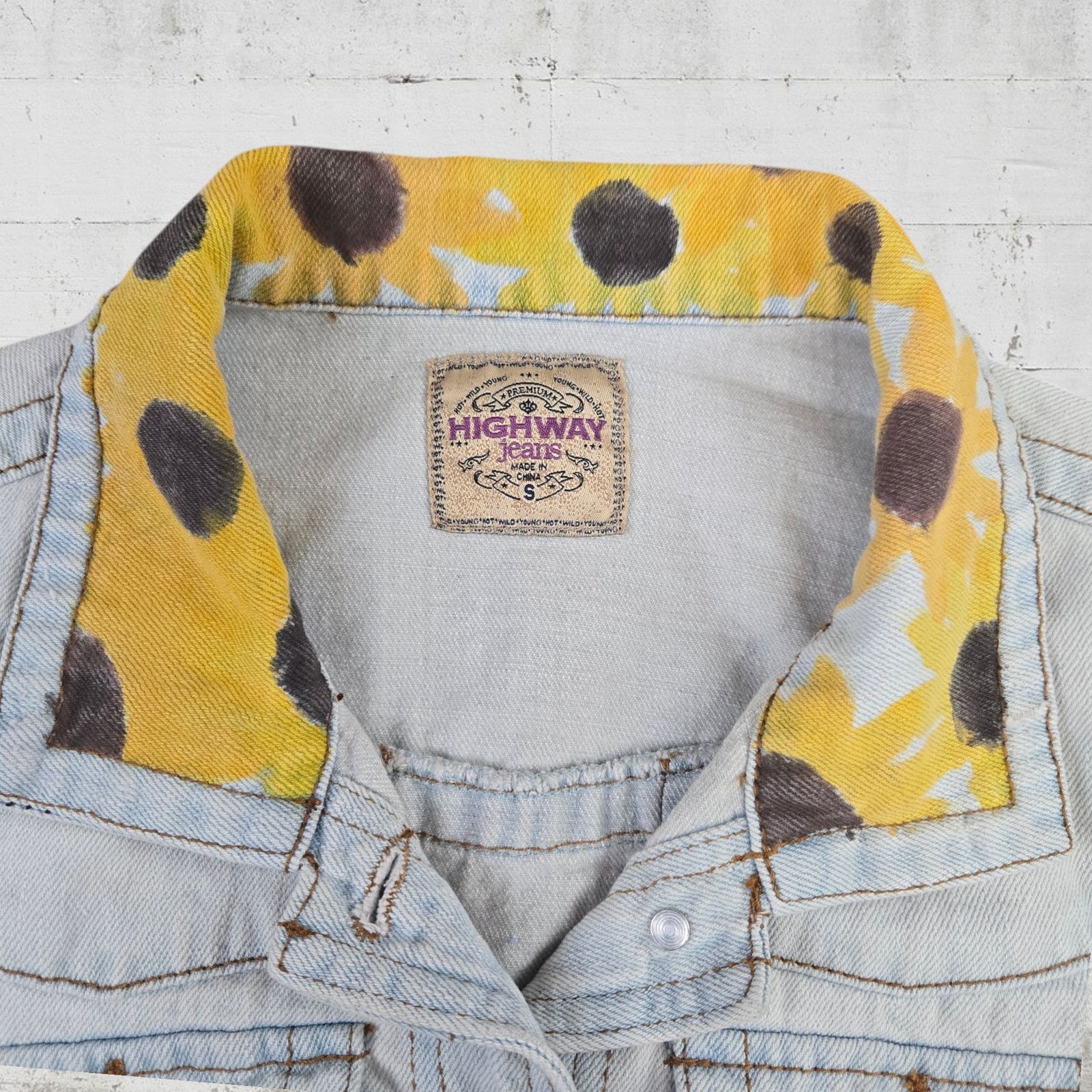 Vintage Y2K Acid Wash Hand Painted Denim Jacket Size Small Size S / US 4 / IT 40 - 6 Thumbnail