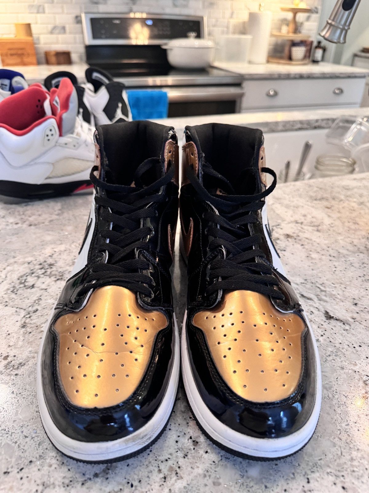 Jordan Brand Air Jordan 1 Retro High OG NRG Gold Toe - Size 11M Size US 11 / EU 44 - 6 Thumbnail