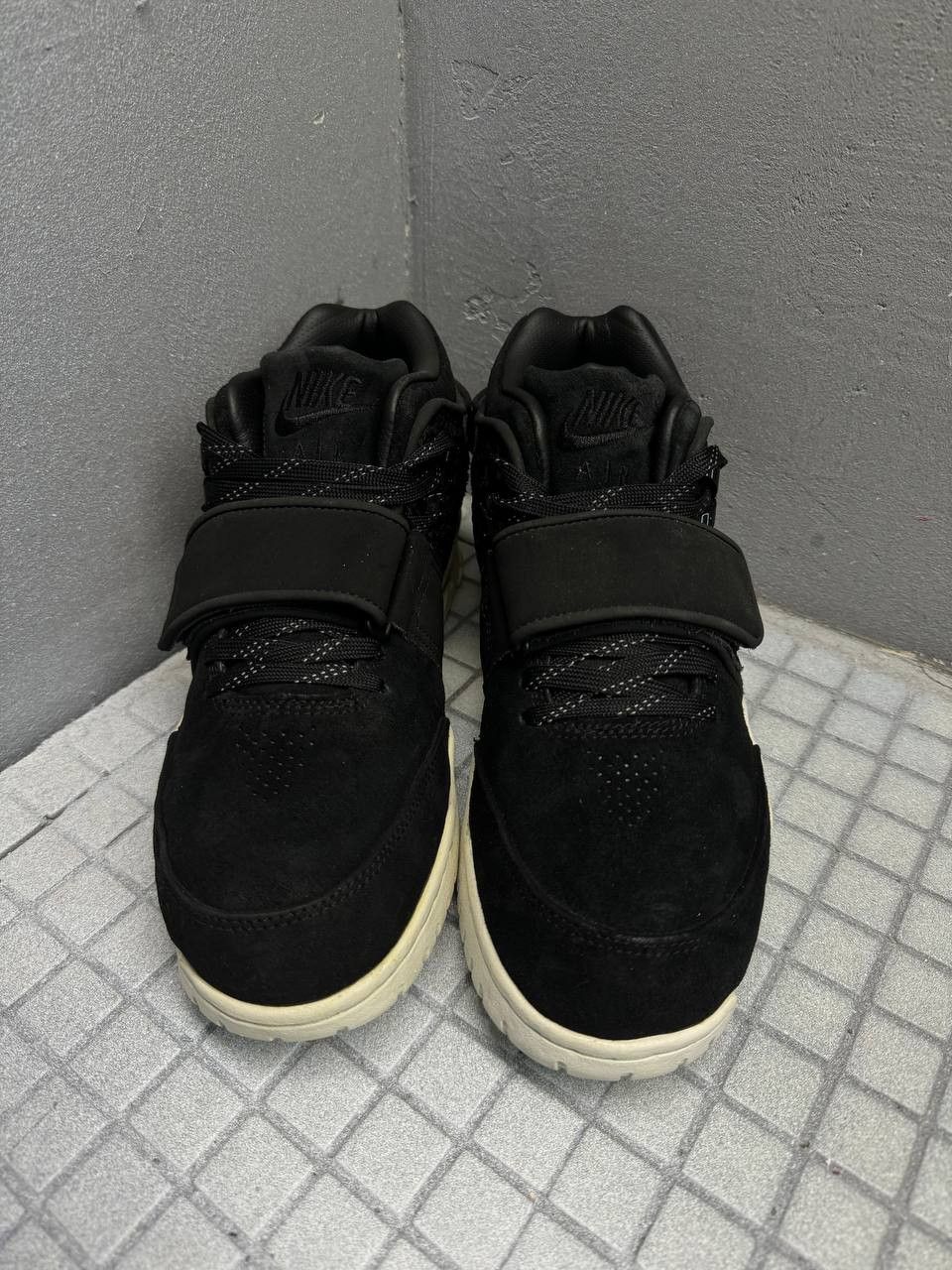 Nike Nike Air Victor Cruz Size US 9.5 / EU 42-43 - 2 Thumbnail