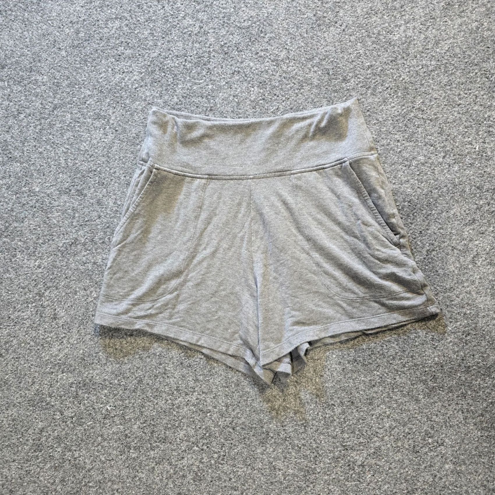 Athleta Athleta Shorts Womens Medium Gray Ribbed Pull On Foldover Casual Lounge Size 32" / US 10 / IT 46 - 2 Thumbnail