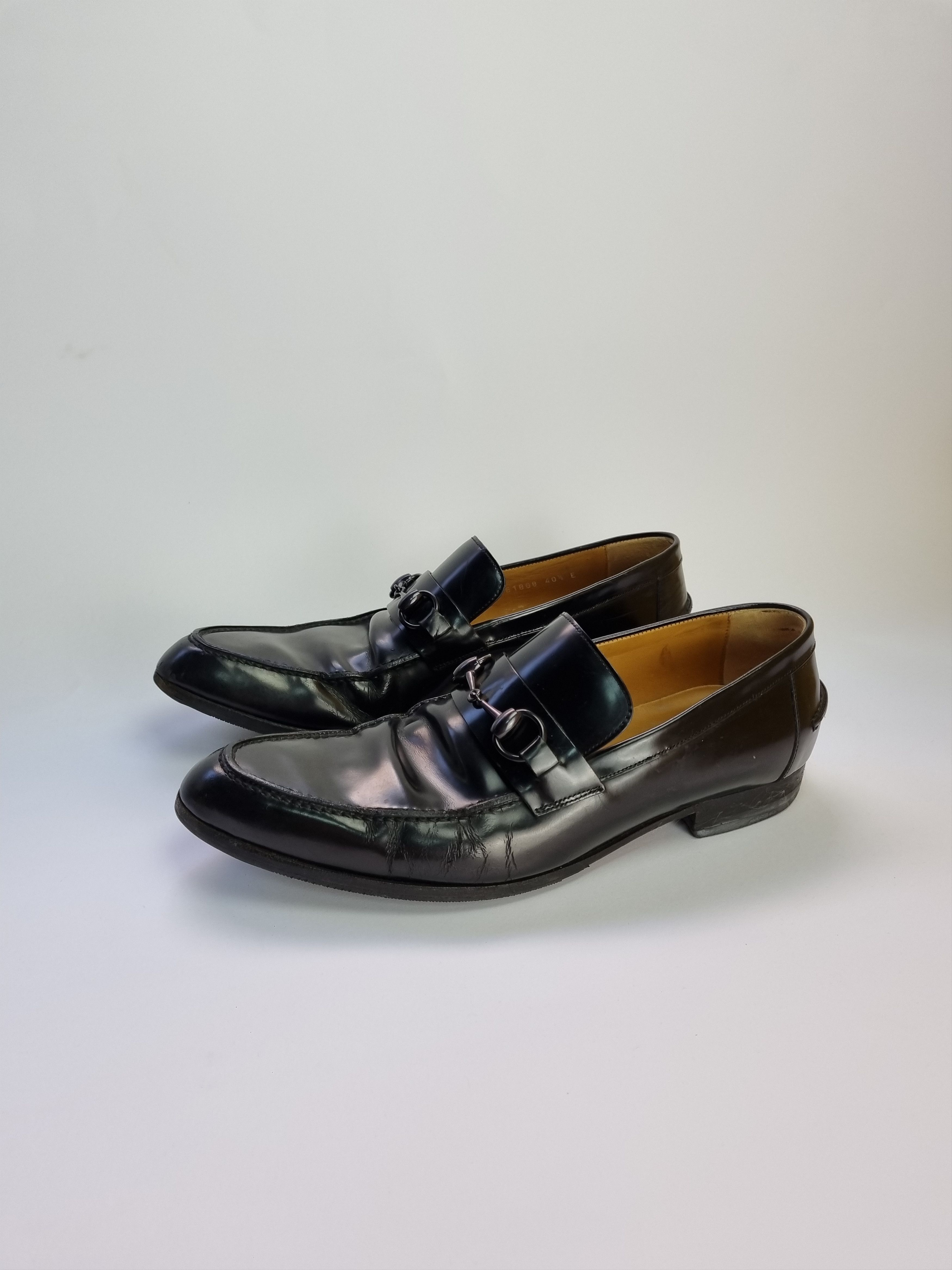 Gucci Vintage Gucci Vibram Leather Loafers Italian Shoes 181808 Size US 7 / EU 40 - 2 Thumbnail