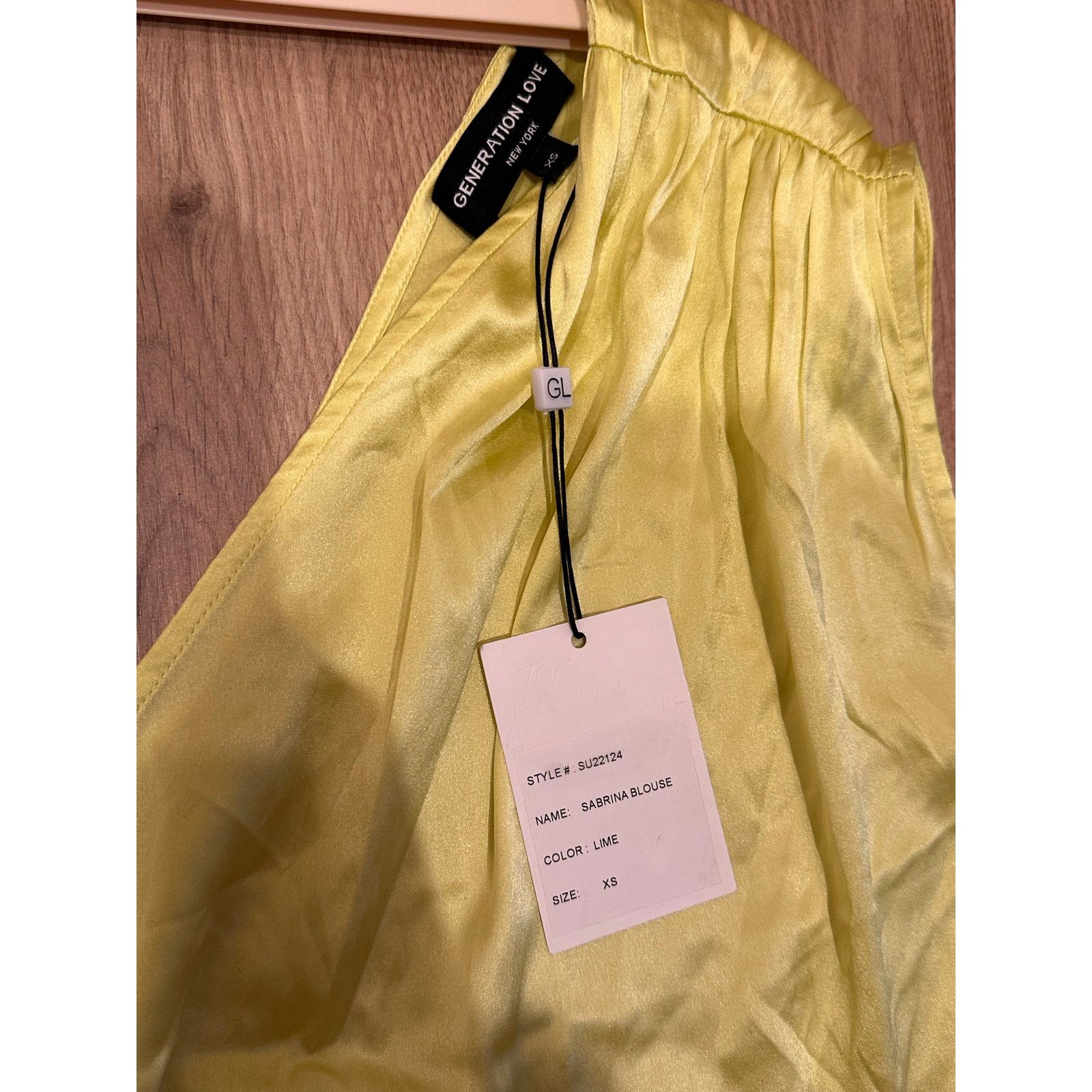 Generation Love NWT Generation Love Sabrina Silk One Shoulder Blouse Lime XS Size XS / US 0-2 / IT 36-38 - 4 Thumbnail