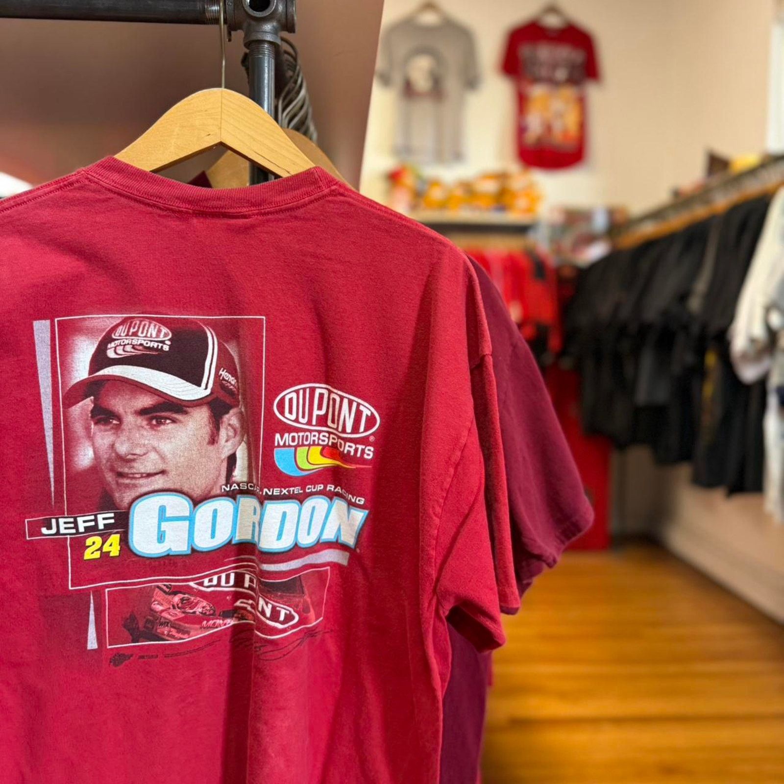 NASCAR × Vintage Vintage Y2K Jeff Gordon NASCAR Racing Race Car T-Shirt Size US XL / EU 56 / 4 - 2 Thumbnail