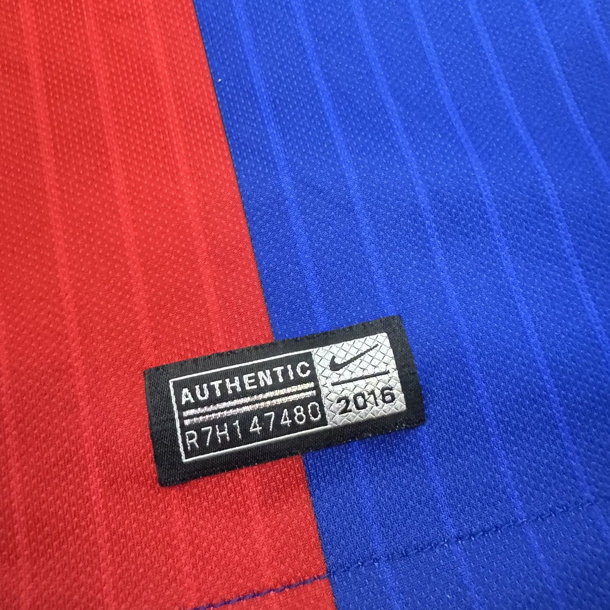 Nike Barcelona 16/17 home shirt #11 Neymar Size US XL / EU 56 / 4 - 7 Thumbnail
