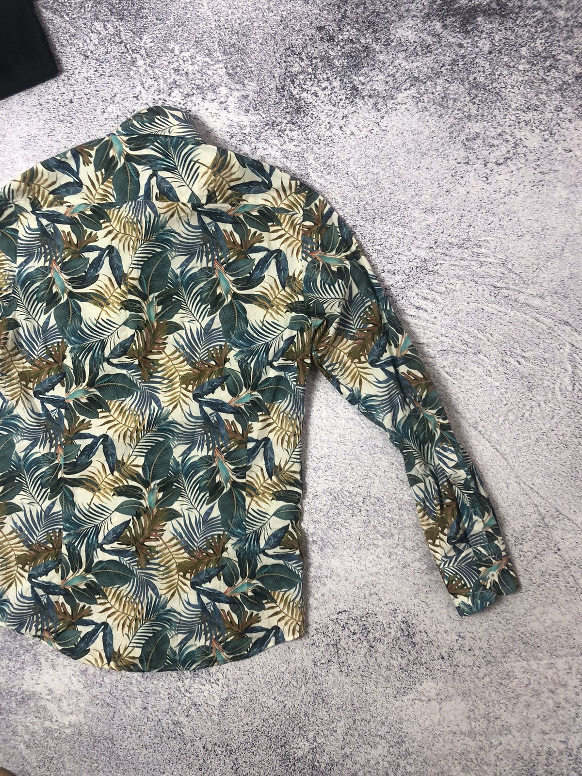 Other Vintage Crazy Hawaiin men’s y2k casual size S ykk usa drill Size US S / EU 44-46 / 1 - 7 Thumbnail