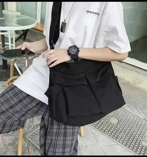 Casual Canvas Messenger Bag in Black, Men's