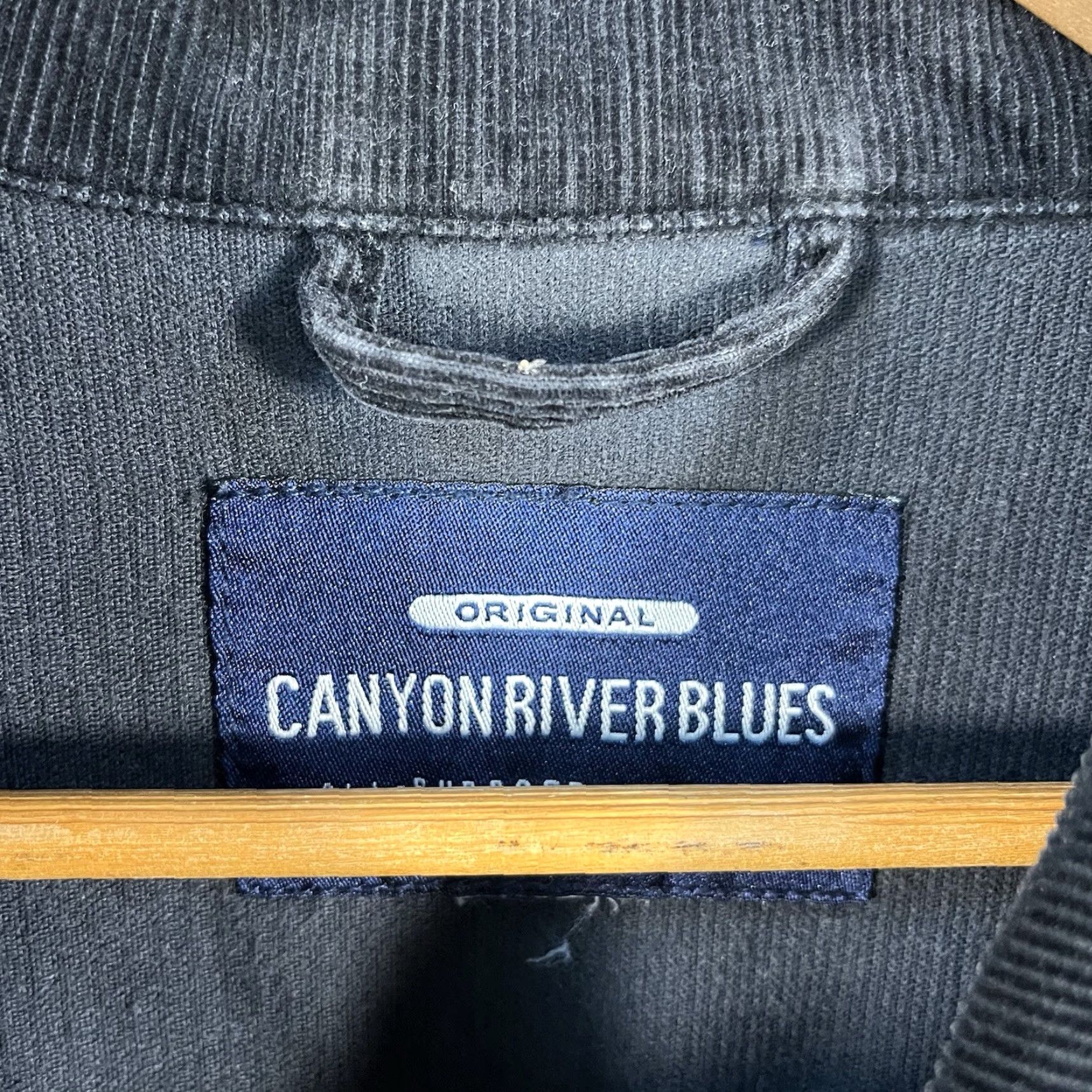 Vintage VINTAGE Canyon River Blues 90s Thick Corduroy Trucker Jacket Mens 2XL Black Size US XXL / EU 58 / 5 - 3 Thumbnail