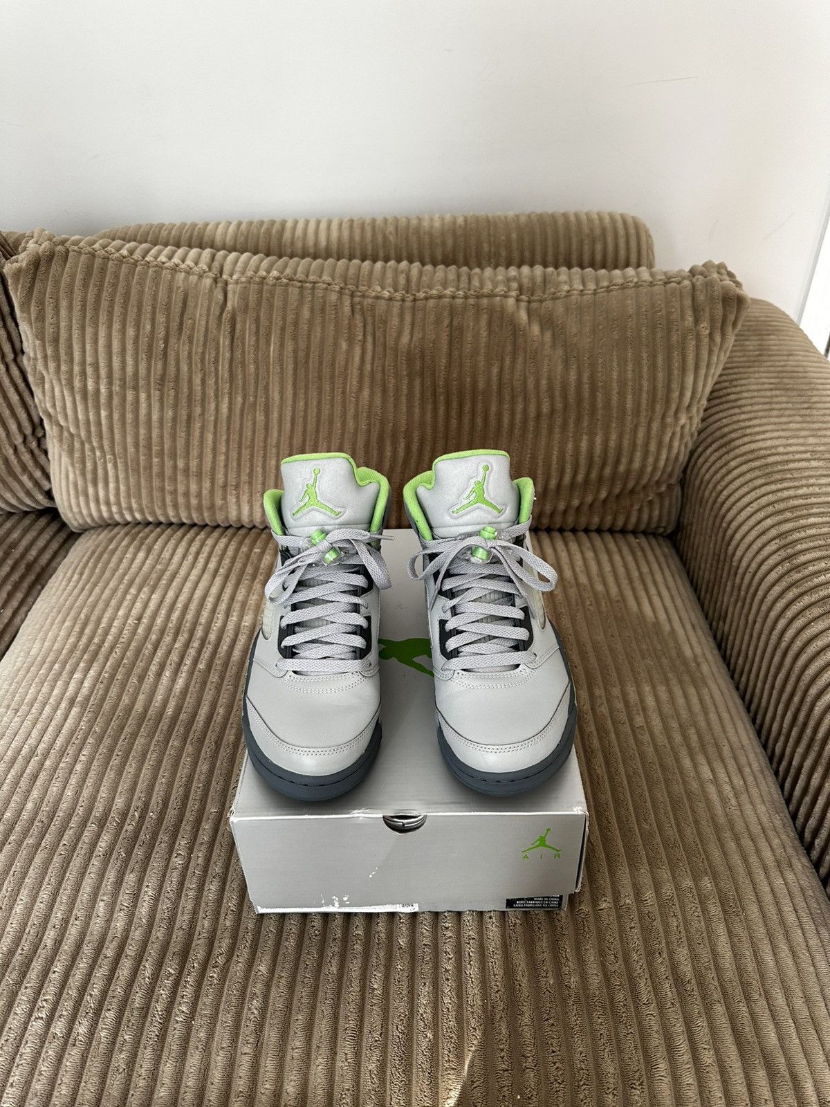 Nike Air Jordan retro 5 ‘ Green Bean ‘ 2022 Size US 8 / EU 41 - 4 Thumbnail