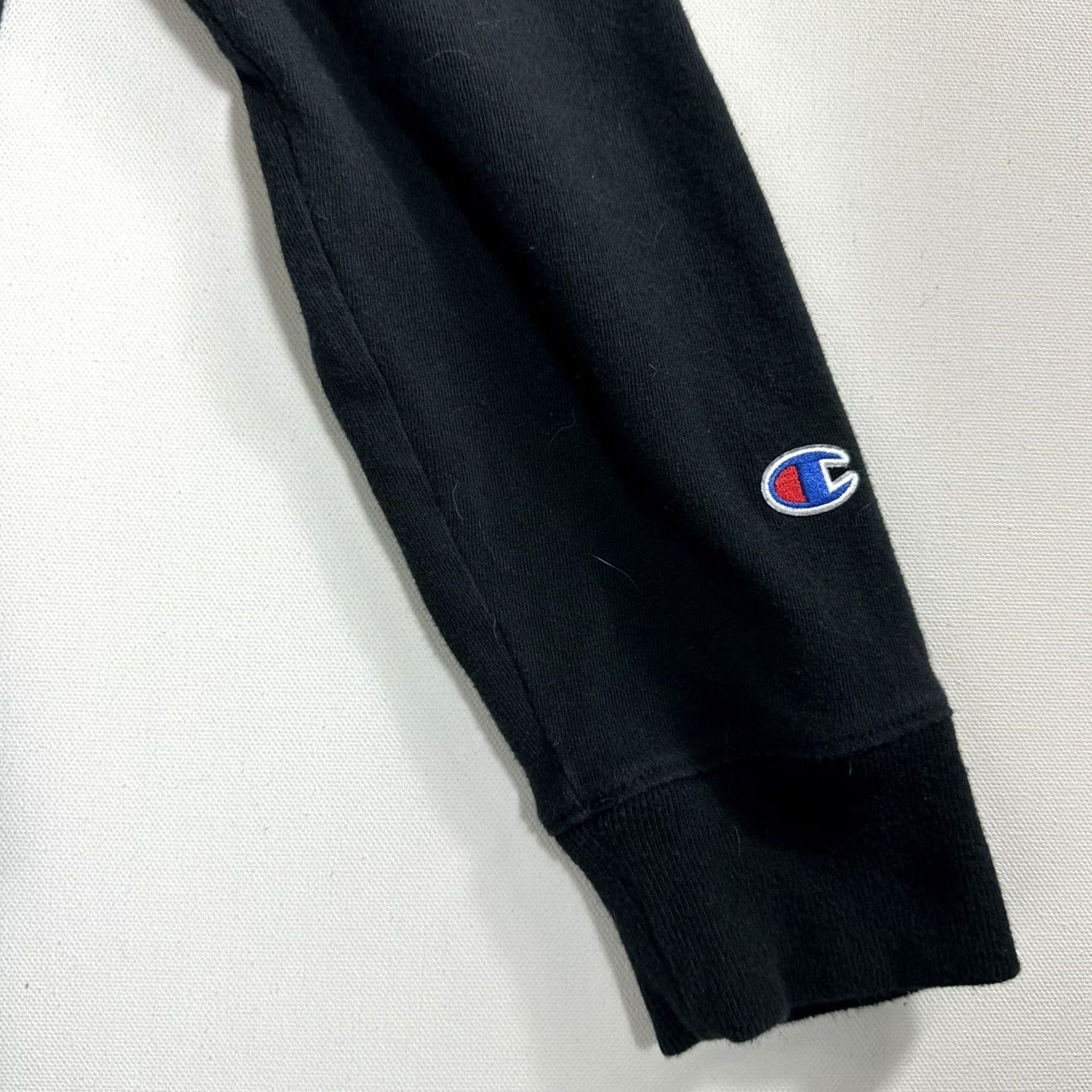 Champion VINTAGE Champion Sweatshirt Large L Black Blue Pink Embroidered Spell Out Crew Neck Long Sleeve Men Pullover Size US L / EU 52-54 / 3 - 4 Thumbnail