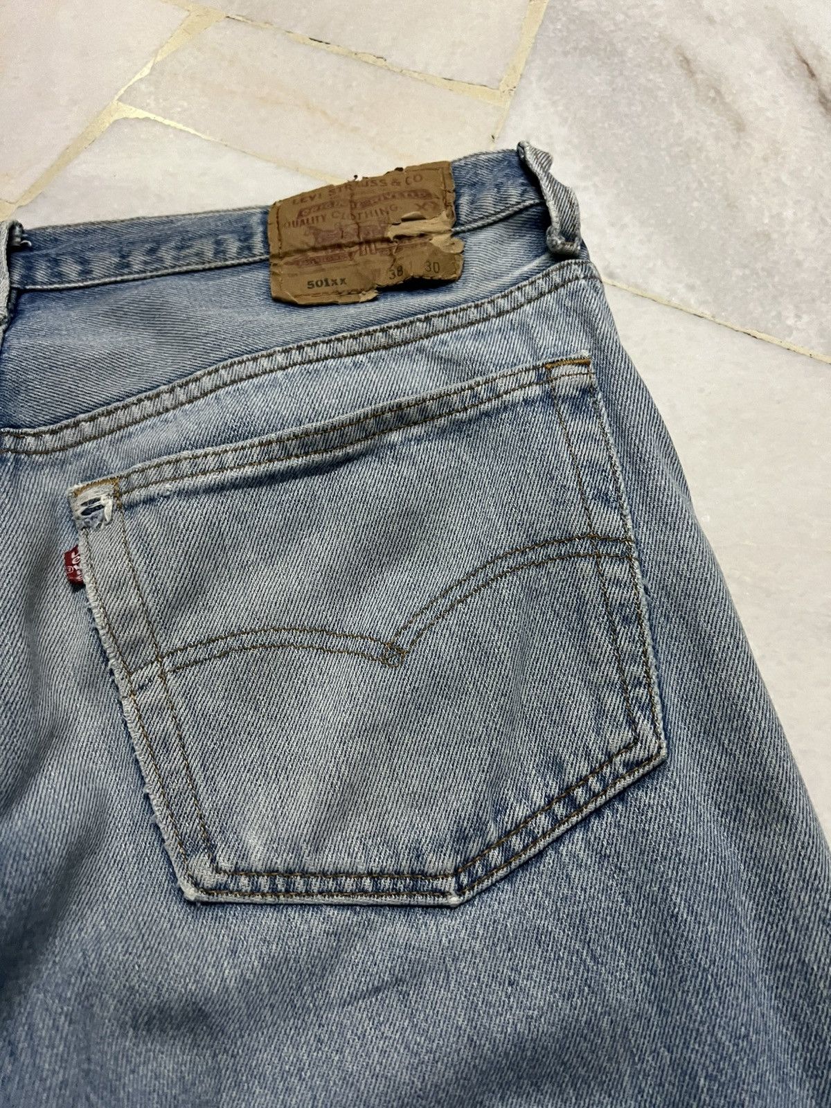 Levi's 💥90’s💥Vintage Levis 501XX Stone Wash Distress Jean USA Size US 35 - 18 Thumbnail