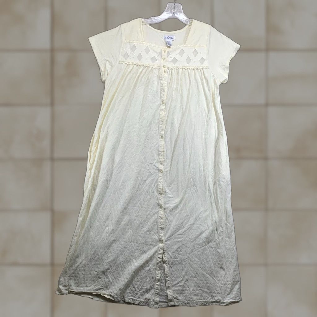 Ariat VINTAGE Aria Women’s Sleep Dress Medium 100% Cotton Light Yellow Embroidered Lace Short Sleeve Boat Neck 90s Cottage Size M / US 6-8 / IT 42-44 - 1 Thumbnail