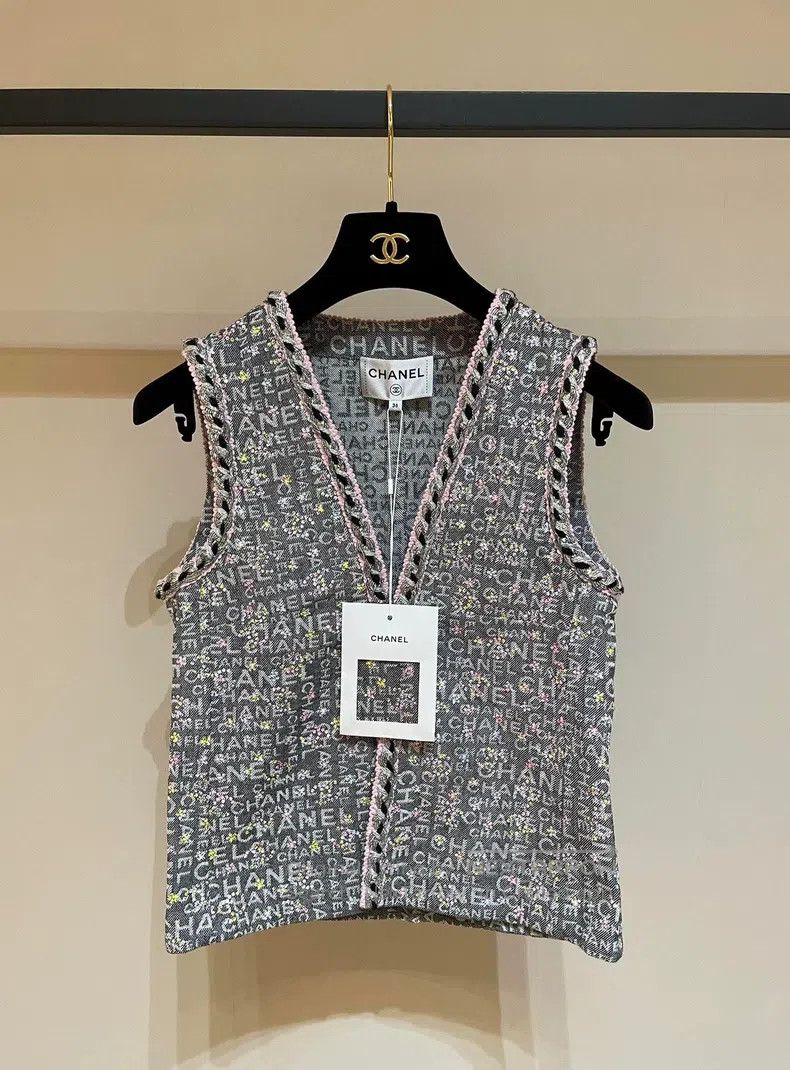 Chanel Chanel 24 spring and summer letter sequin colourful denim Size XS / US 0-2 / IT 36-38 - 1 Thumbnail