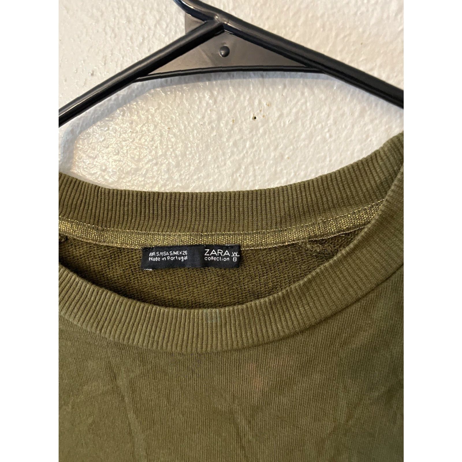 Zara VINTAGE Zara Sweatshirt Womens Small Army Green Long Sleeve Pullover Crewneck Casual Activewear Size S / US 4 / IT 40 - 2 Thumbnail