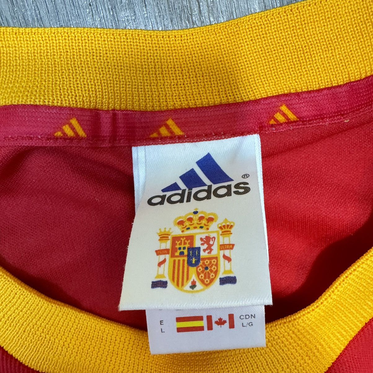 Adidas Spain 02/03 home shirt #7 Raul Size US L / EU 52-54 / 3 - 7 Thumbnail