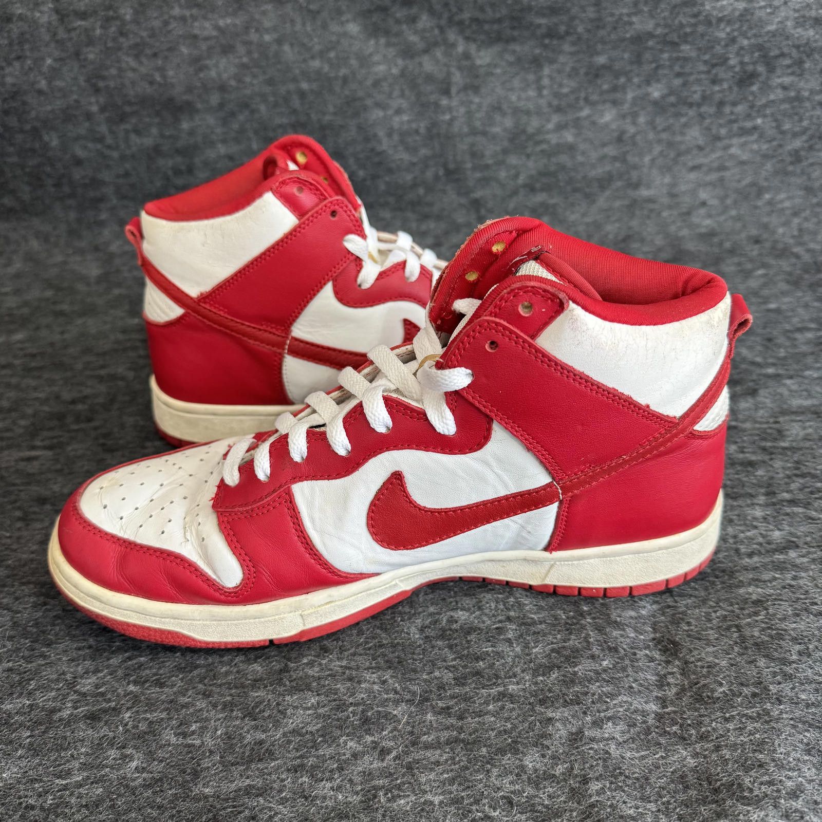 Nike Nike Shoes Men's 9.5 Red Dunk High 2003 304717-661 Size US 9 / EU 42 - 2 Thumbnail