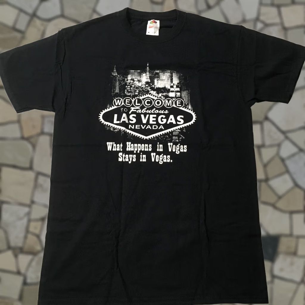 Fruit Of The Loom VINTAGE Hotel Casino Las Vegas Graphic-T black Medium Mens Size US M / EU 48-50 / 2 - 1 Thumbnail