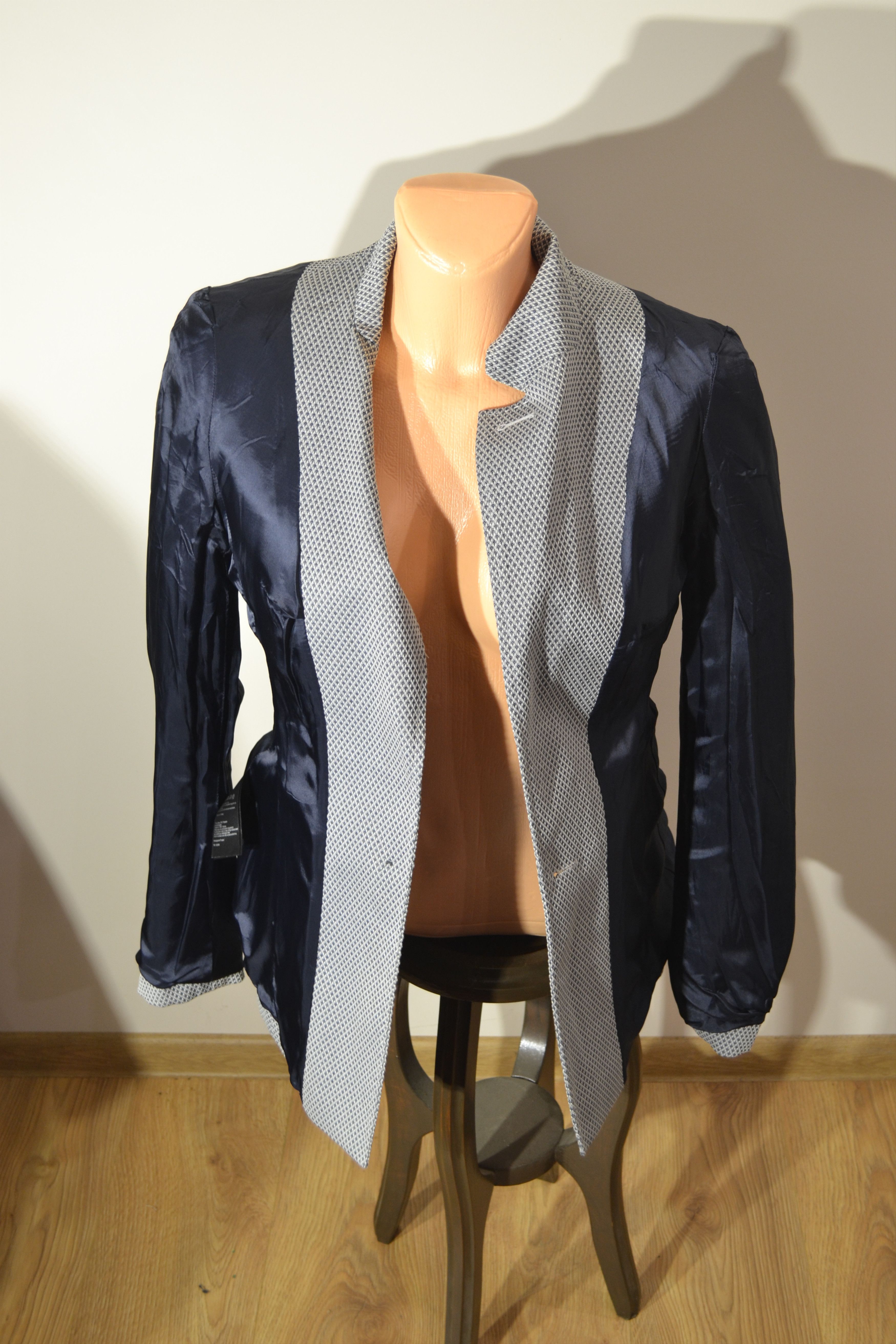 Karen Millen Karen Millen Tailored Blazer | Geometric Pattern Grey Jacket Size S / US 4 / IT 40 - 5 Thumbnail
