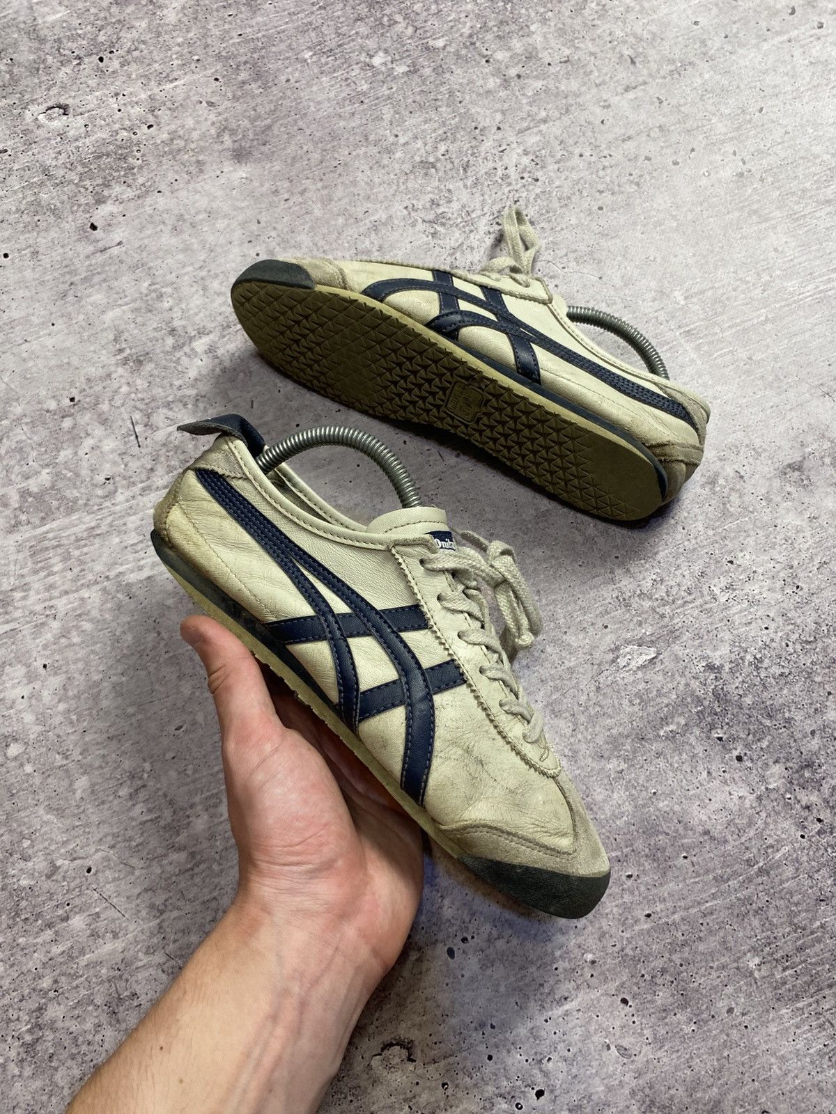Asics Asics Onitsuka Tiger Vintage Sneakers Size US 6 / EU 39 - 5 Thumbnail