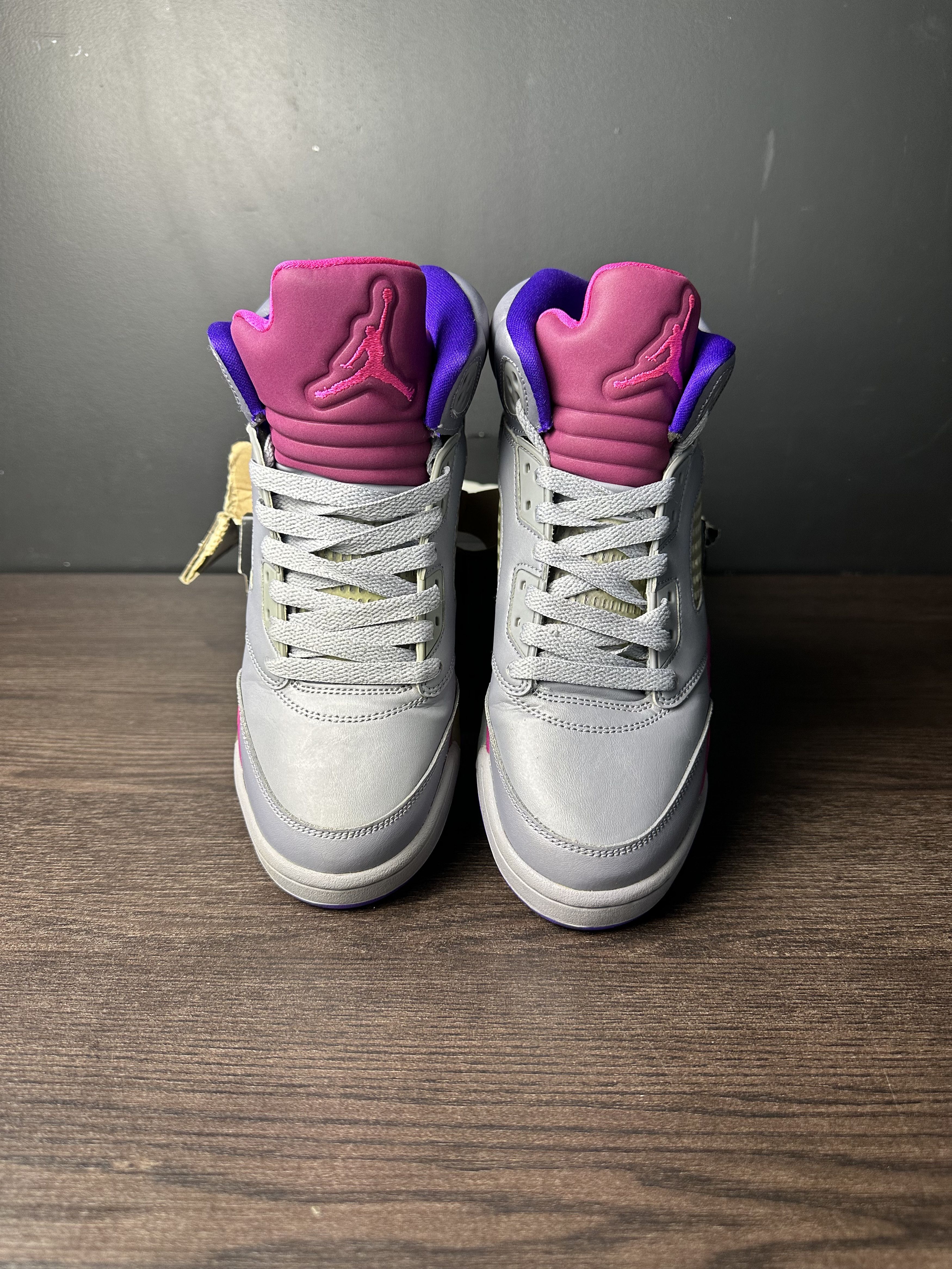Jordan Brand Air Jordan 5 Retro "Cement Grey Pink" (GS) **Pre-Owned** Size US 7 / EU 40 - 4 Thumbnail
