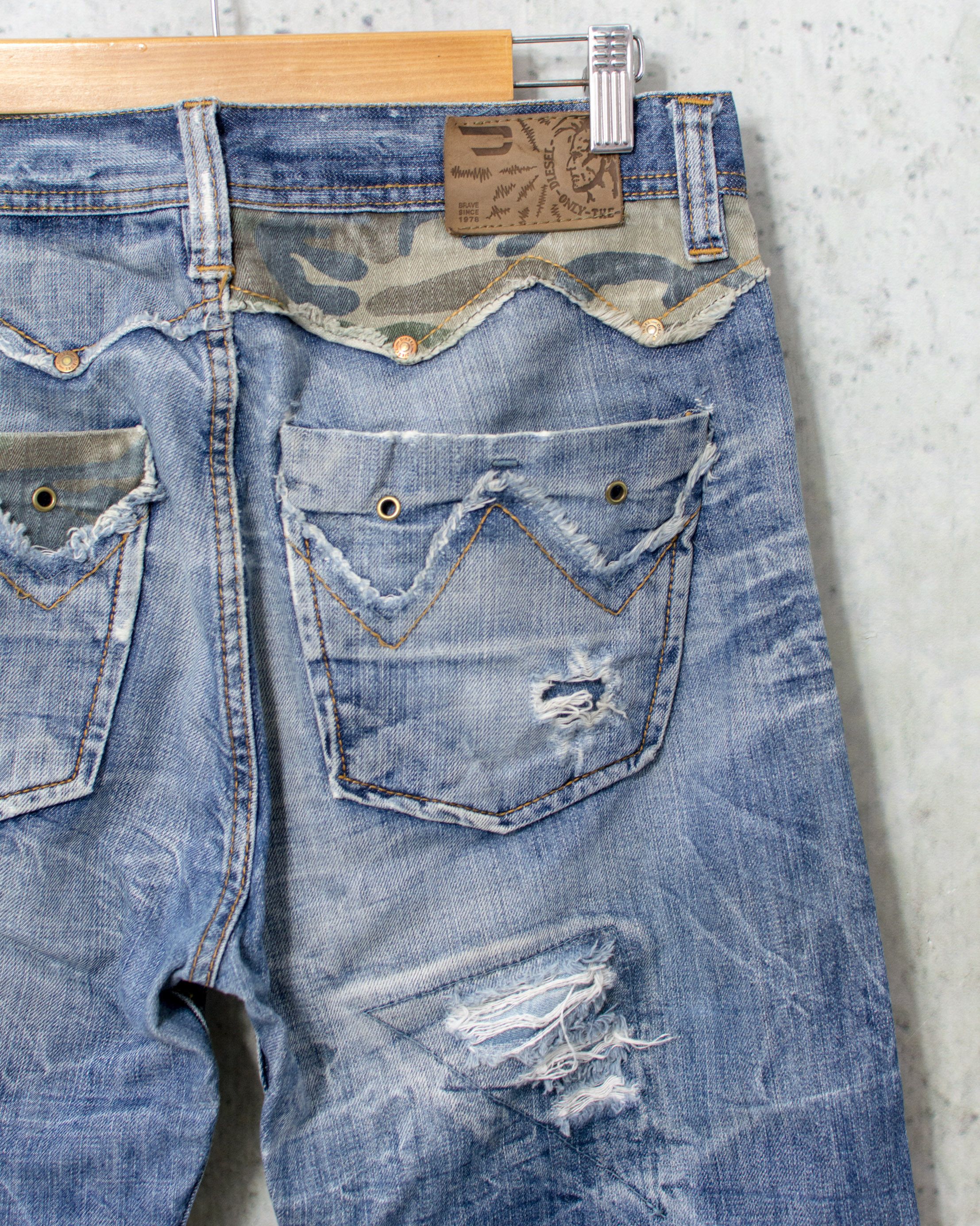 Diesel × Vintage Diesel Ripped Jeans Camo Inserts – W32 Straight Leg Y2K Size US 32 / EU 48 - 5 Thumbnail