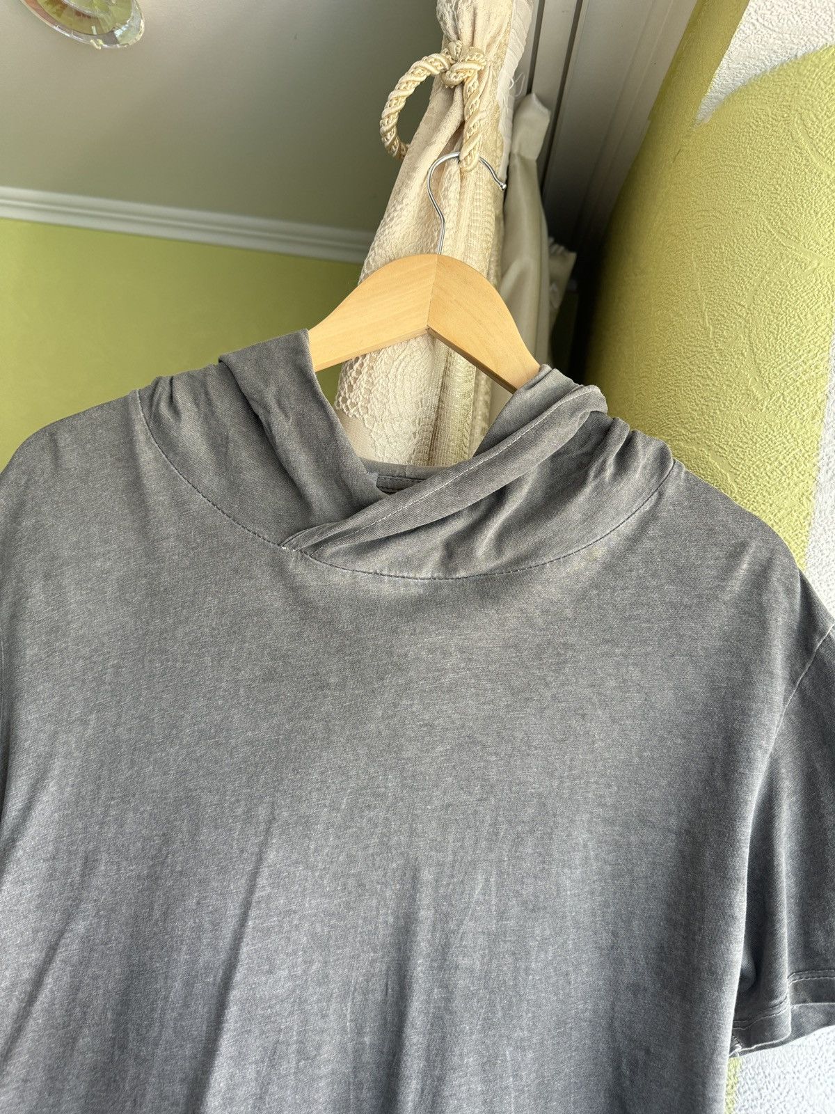 Vintage Vintage Stonewash Grey Hooded T-Shirt Avantgarde Owens Style Size US M / EU 48-50 / 2 - 6 Thumbnail