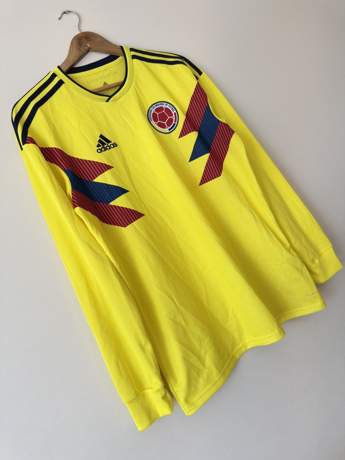 Adidas Colombia 2018-2019 Home Soccer Longsleeve Jersey Adidas Kit Size US M / EU 48-50 / 2 - 4 Thumbnail