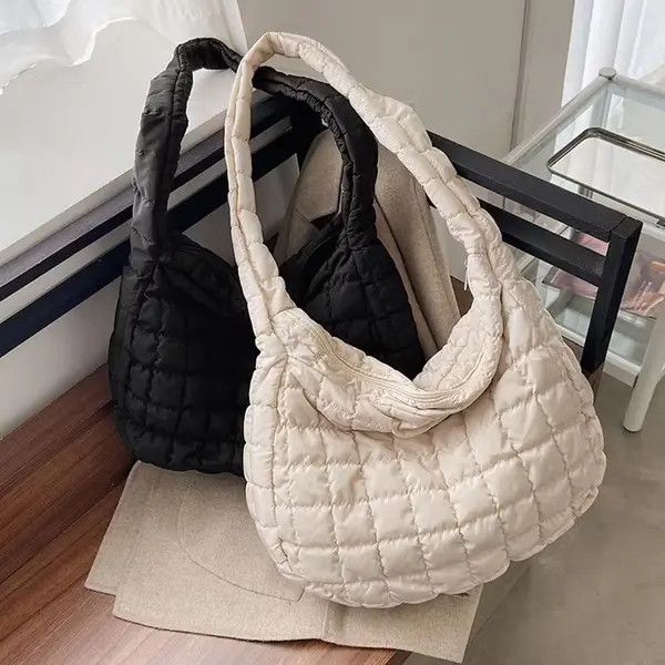 Japanese Brand Quilted puffer cream shoulder tote bag Size ONE SIZE - 2 Thumbnail