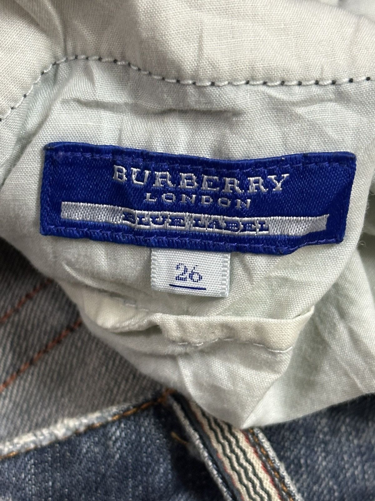 Burberry Vintage Burberry Blue Label Faded Wash Baggy Jeans Size US 31 - 9 Thumbnail