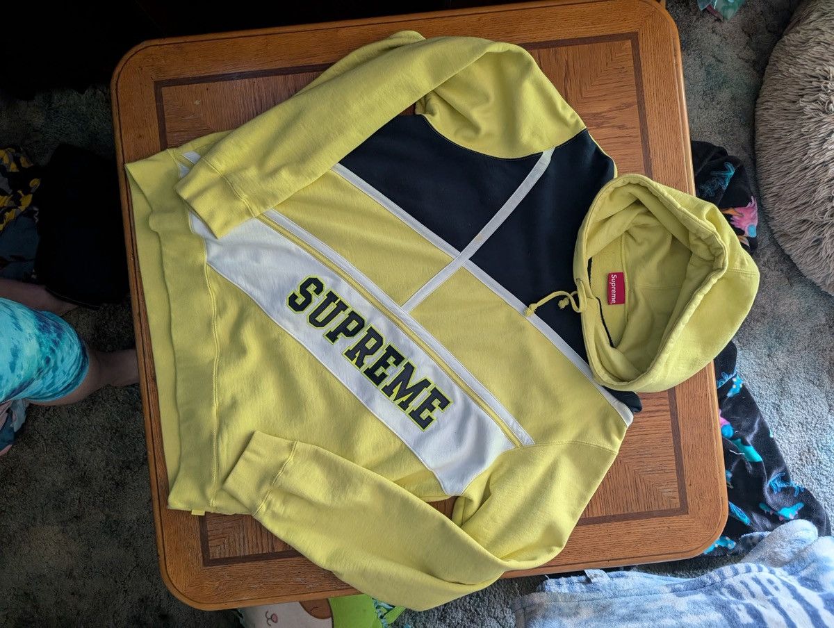 Supreme Supreme Summer 2018 Lemon Diagonal Men's Hoodie Size XL Size US XL / EU 56 / 4 - 1 Thumbnail