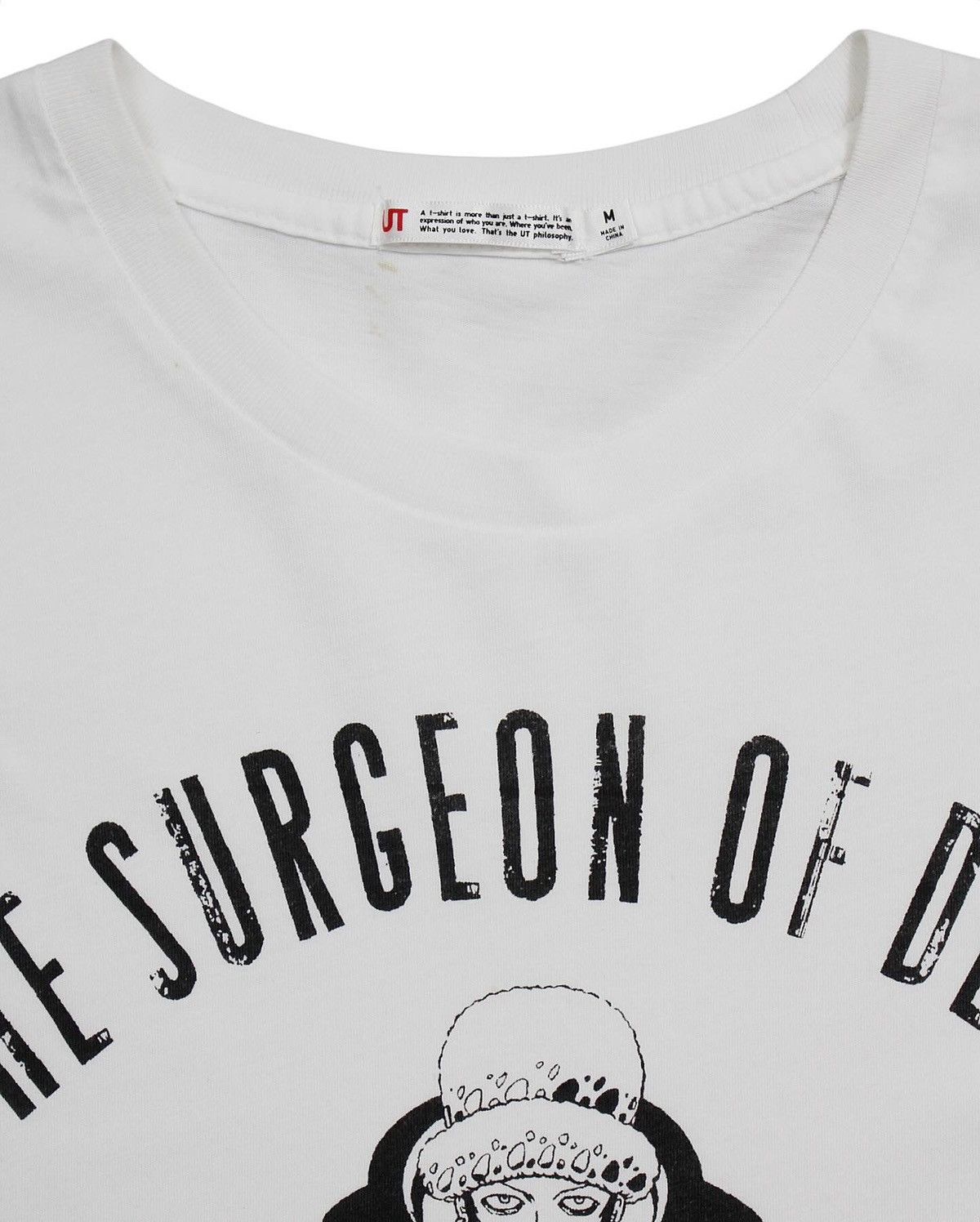 One Piece UNIQLO X ONE PIECE TRAFALGAR THE SURGEON OF DEATH TEE Size US M / EU 48-50 / 2 - 2 Thumbnail
