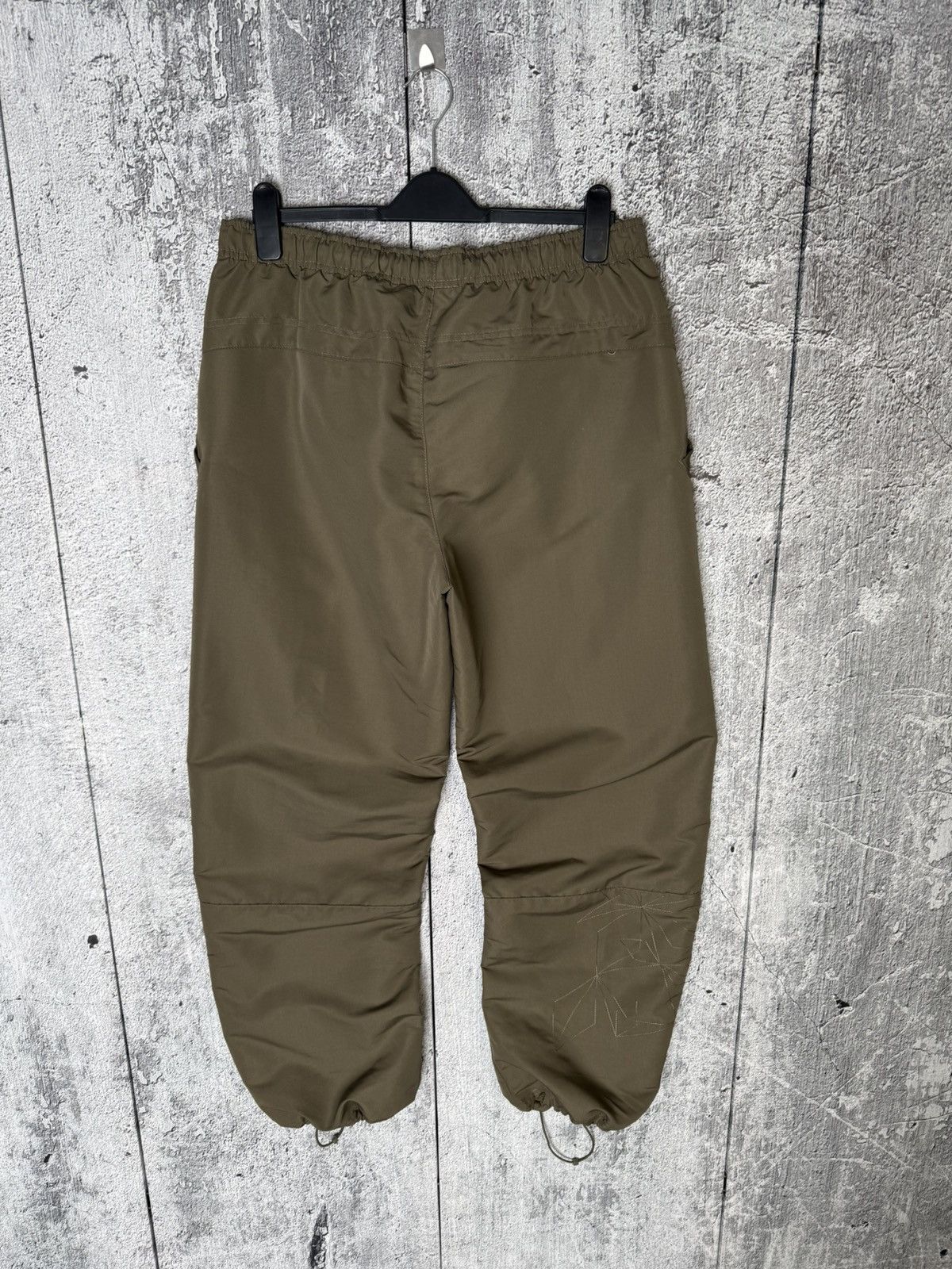 Nike Vintage Nike Sweatpants Khaki Nylon Track Pants Size XL Size US 38 / EU 54 - 8 Thumbnail