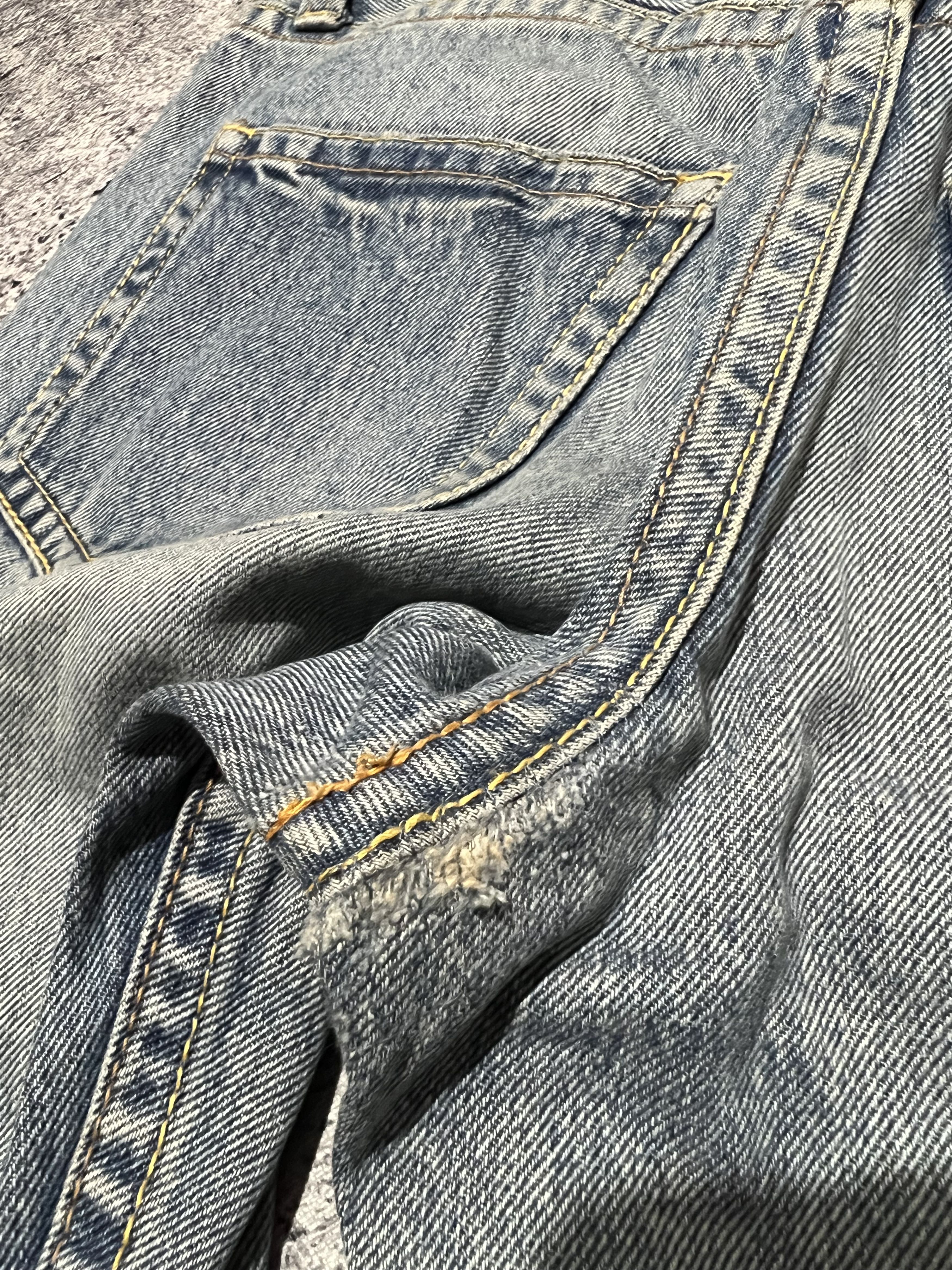 Japanese Brand 2000s Archival Hysteric Cdg Print Paint Raw Wash Jeans y2k Size US 30 / EU 46 - 9 Thumbnail