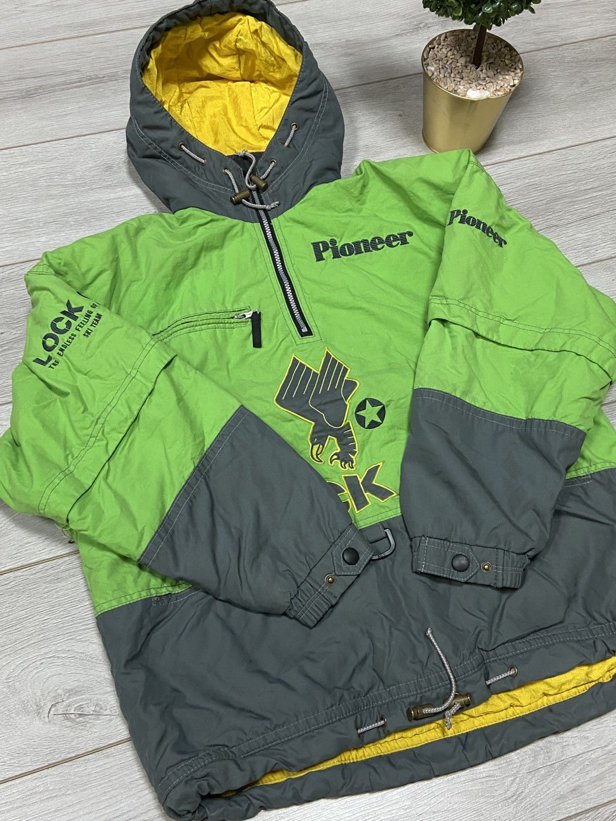 Vintage Pioneer outdoor lock on ski vintage eagle 🦅anorak jacket zip Size US S / EU 44-46 / 1 - 9 Thumbnail