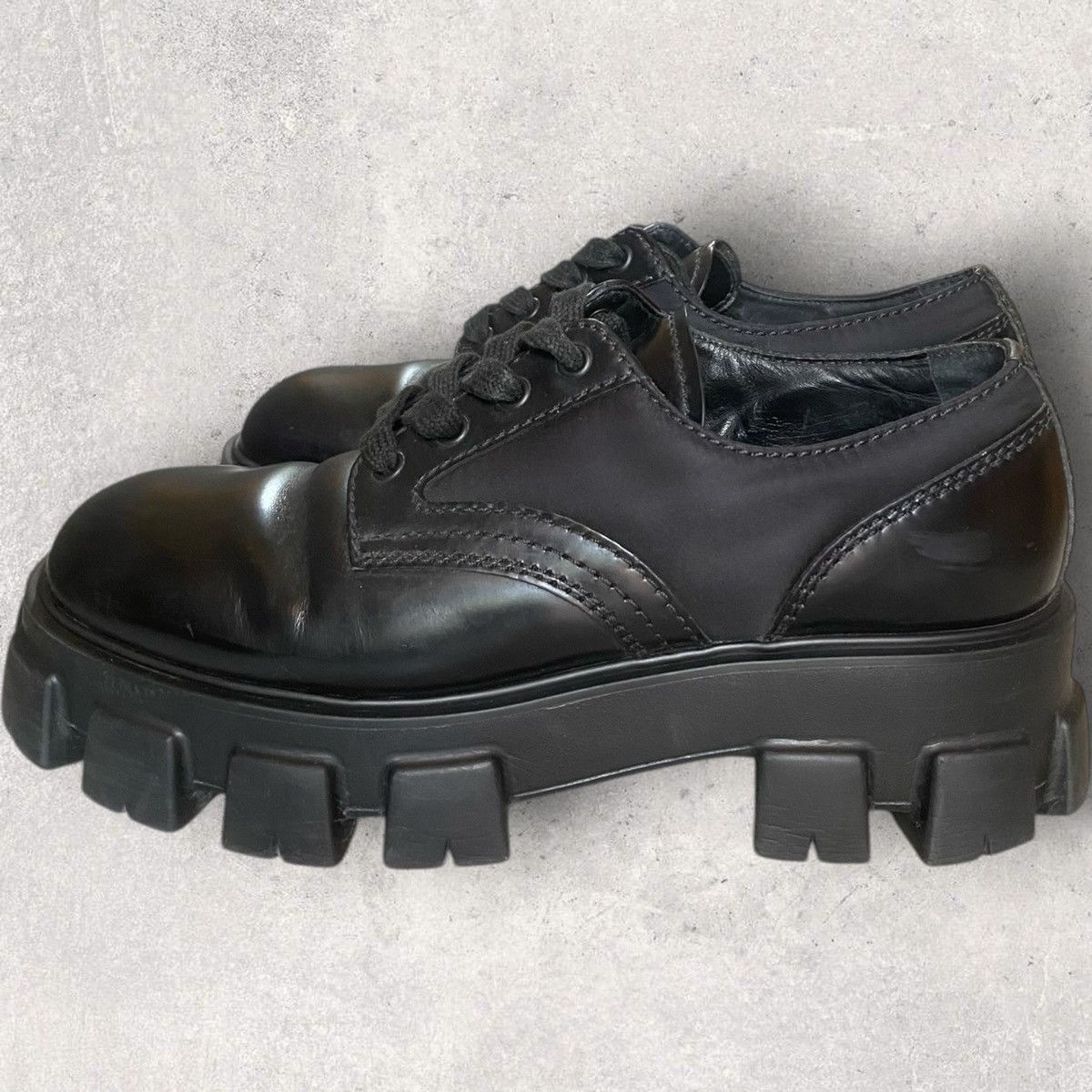 Prada Prada Monolith Brushed Leather And Nylon Lace Up Shoes Size US 9 / EU 42 - 3 Thumbnail
