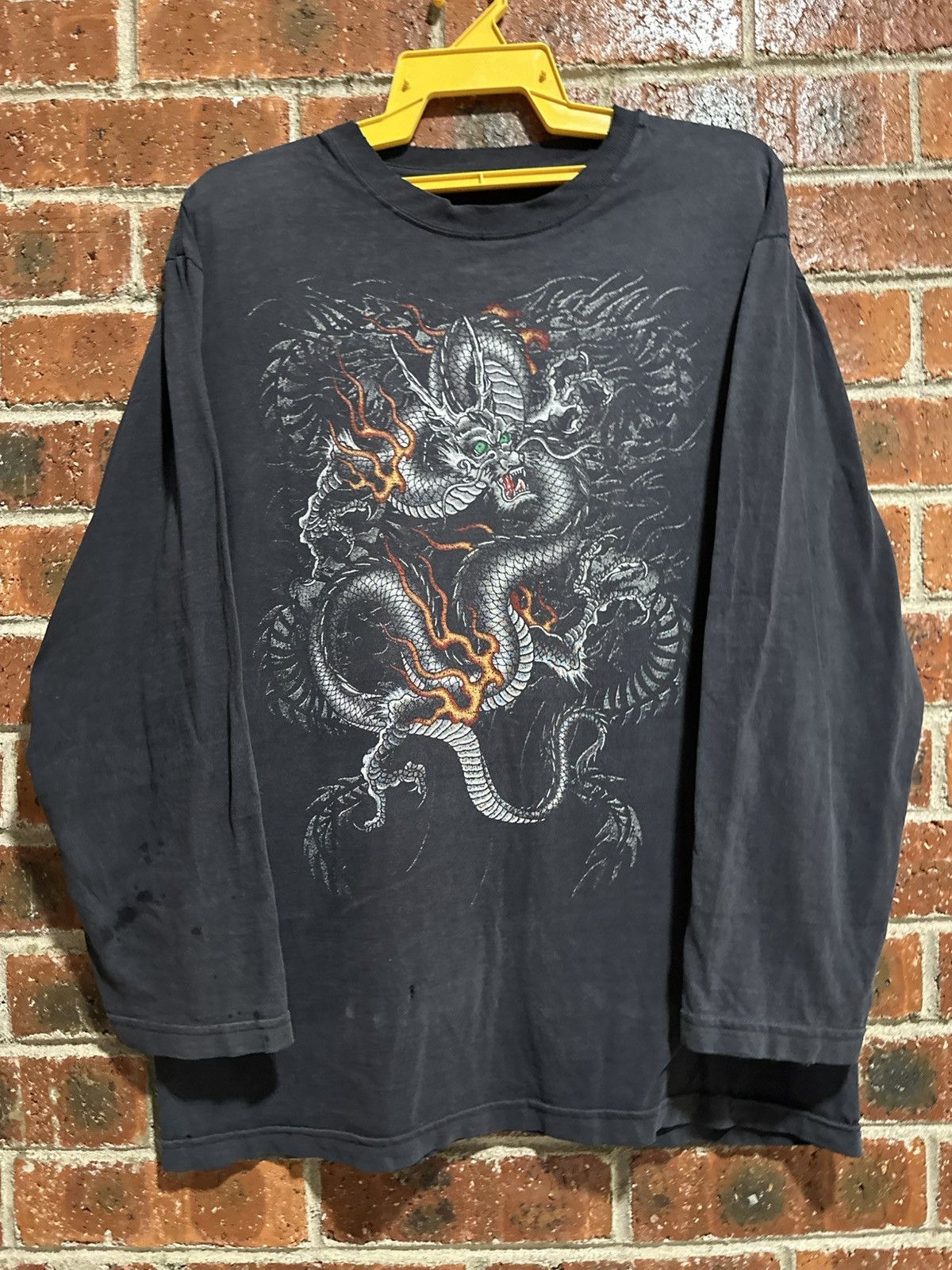 Vintage Thrashed Vintage Dragon Graphic Long Sleeve Faded Tee Size US L / EU 52-54 / 3 - 1 Thumbnail