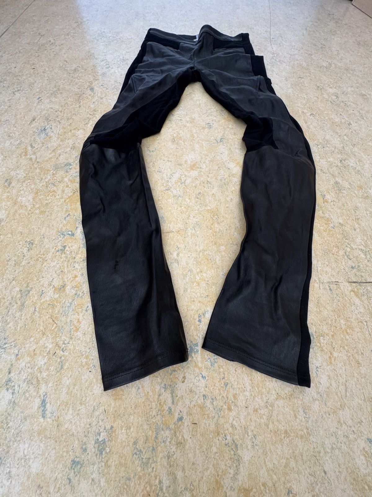 Helmut Lang Helmut Lang leather pants size 4 Size 27" / US 4 / IT 40 - 1 Thumbnail