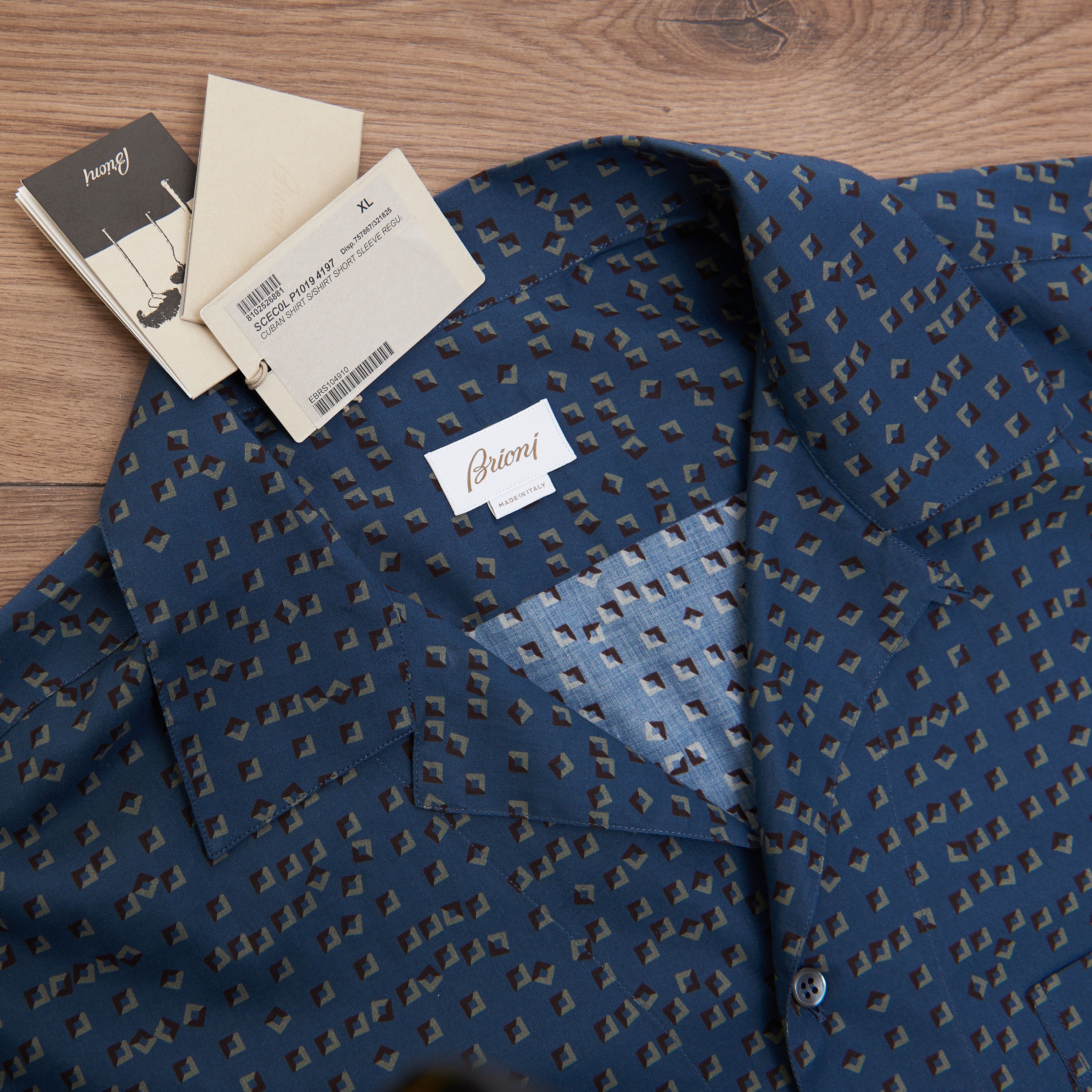 Brioni Shortsleeve Shirt In Blue With Geometric Print Size US XL / EU 56 / 4 - 11 Thumbnail
