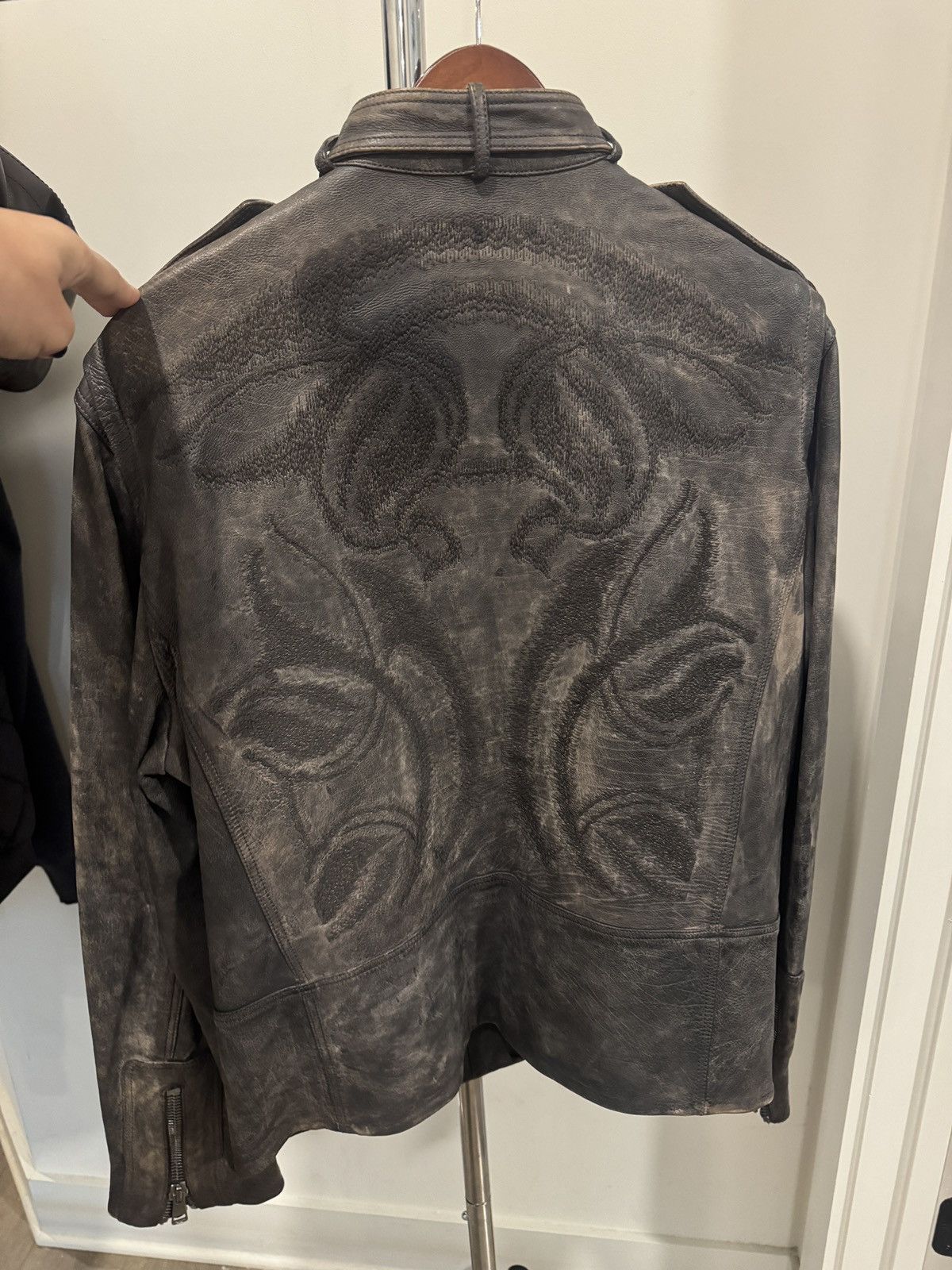 Gucci Gucci Runway Collection Leather Jacket –Stitched Back Detail Size US XL / EU 56 / 4 - 4 Thumbnail