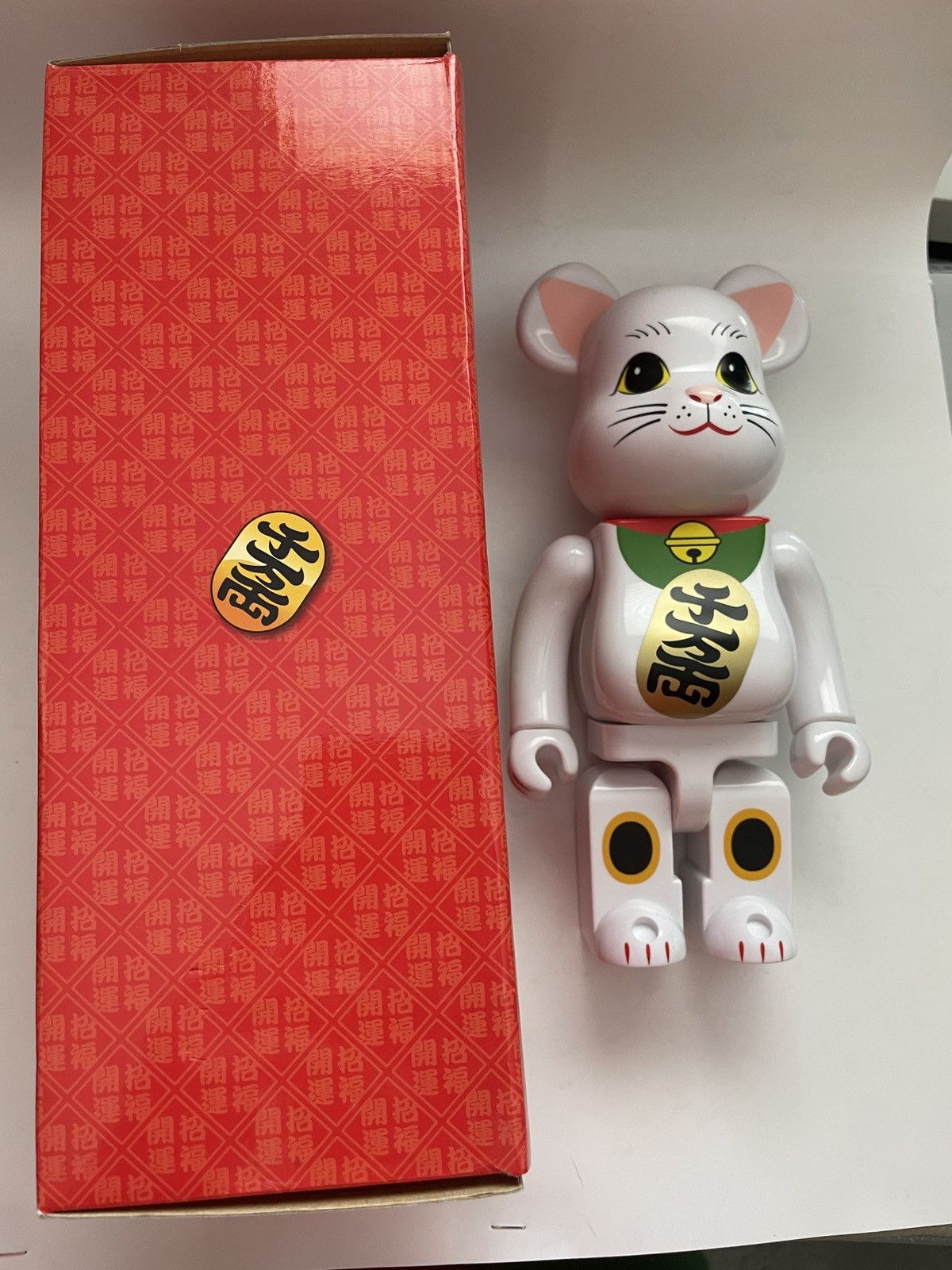 Medicom Toy bearbrick 400% lucky cat white 2012 japan medicom toy Size ONE SIZE - 3 Thumbnail