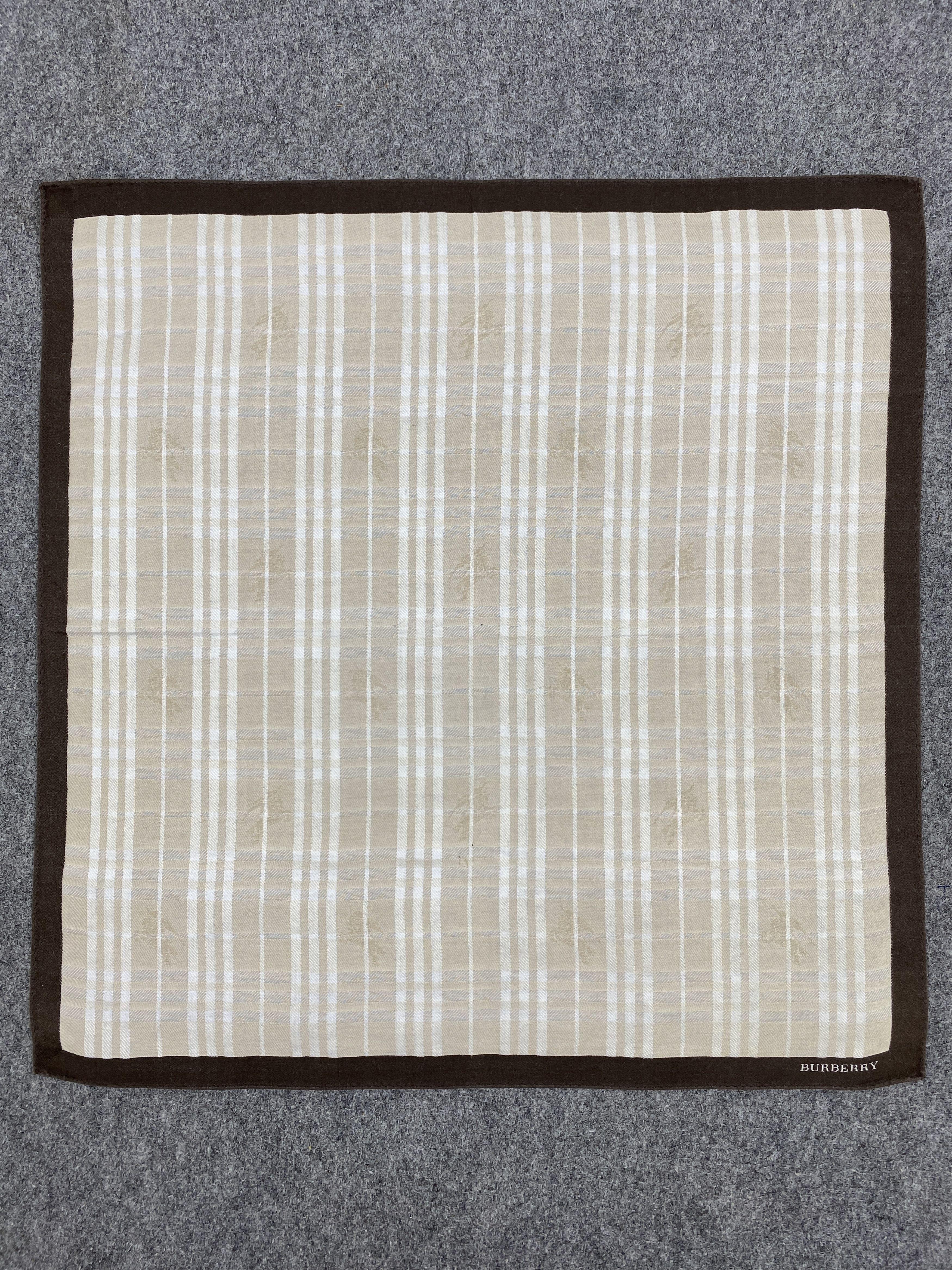 Burberry Burberrys Handkerchief / Bandana / Neckerchief Size ONE SIZE - 4 Thumbnail