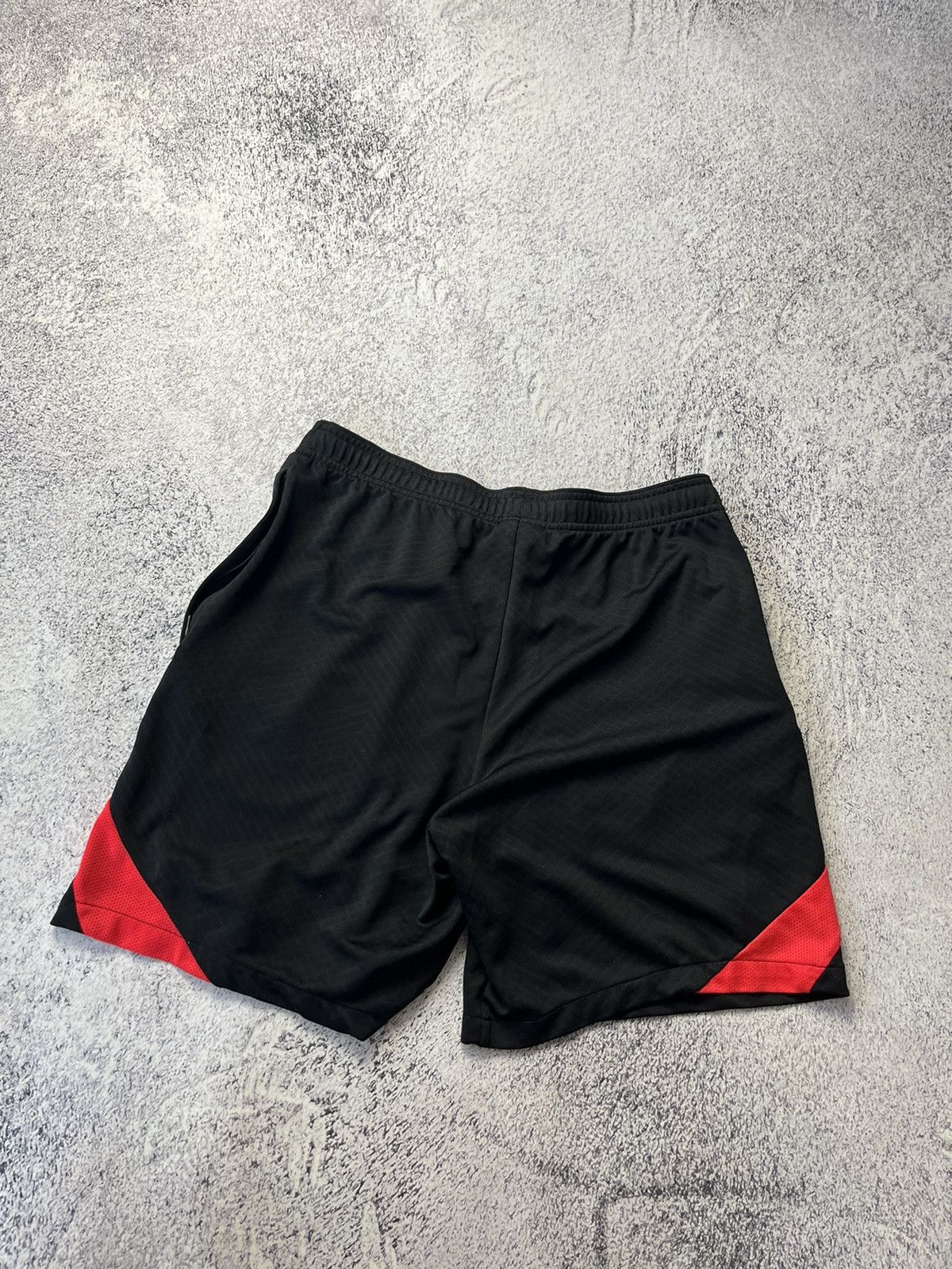 Vintage Vintage Liverpool Set 2022/23 Men's Nike Rare Size US M / EU 48-50 / 2 - 9 Thumbnail