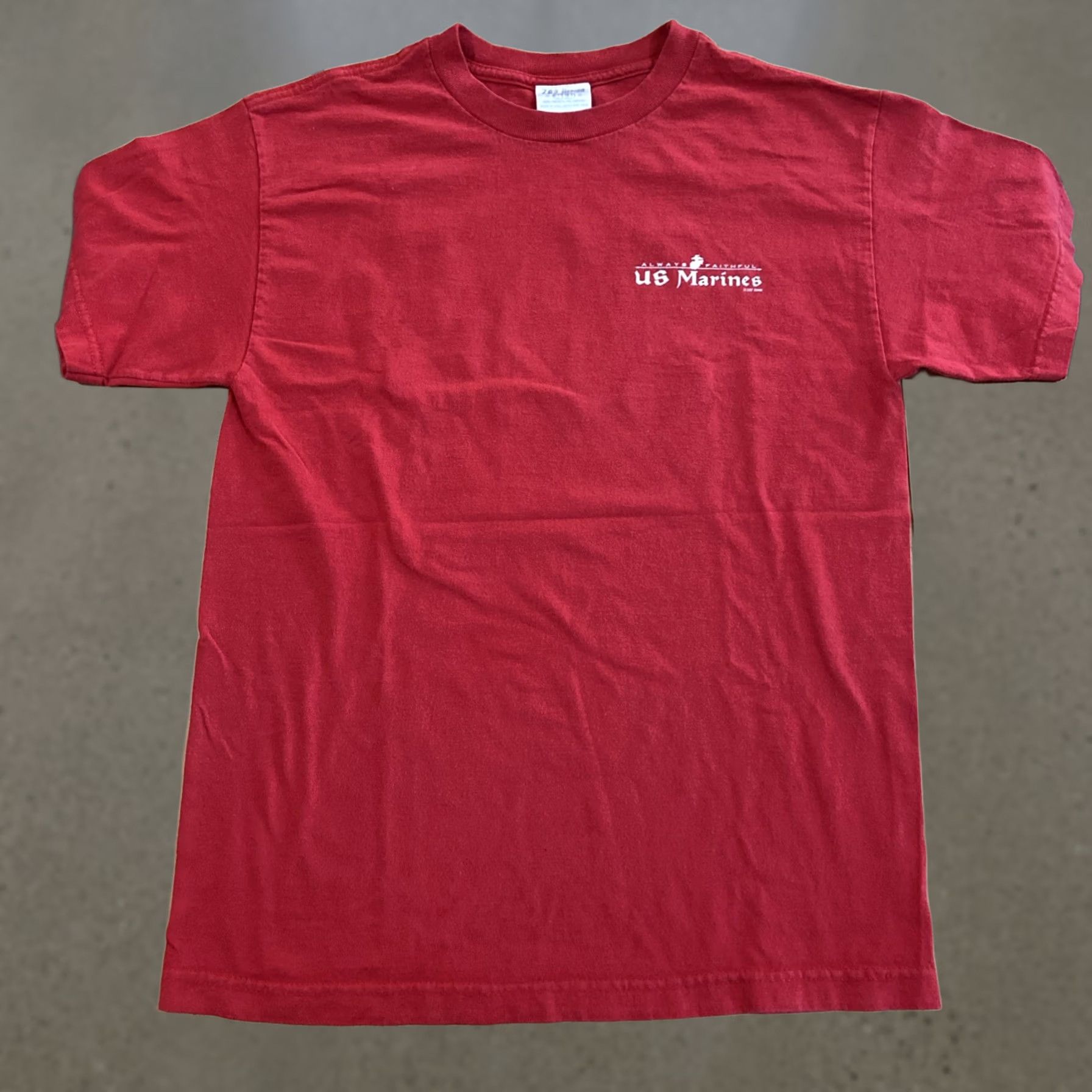 Vintage VINTAGE United States Marines Teufel Hunden Dog T Shirt 7.62Mens Size M Cotton Red Mens T-Shirt Size US M / EU 48-50 / 2 - 1 Thumbnail